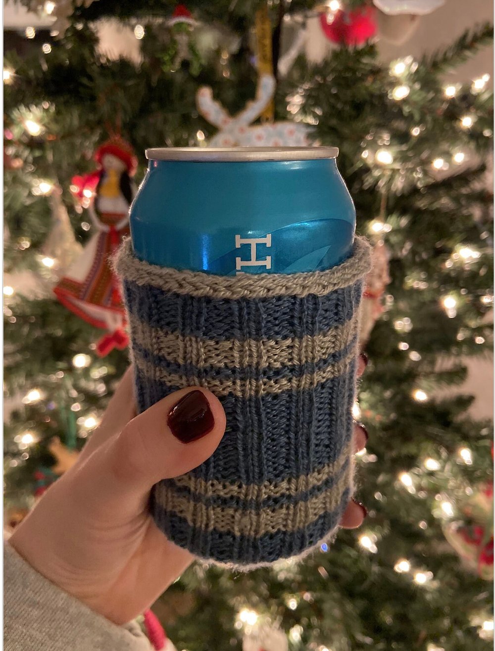 Classic Can Cozy pattern by Knitty Natty
