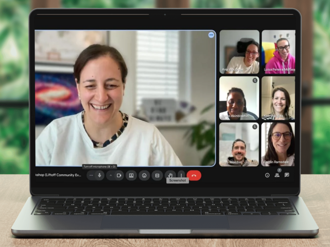 Caroline Clark leading a group coaching session with Liftoff community members