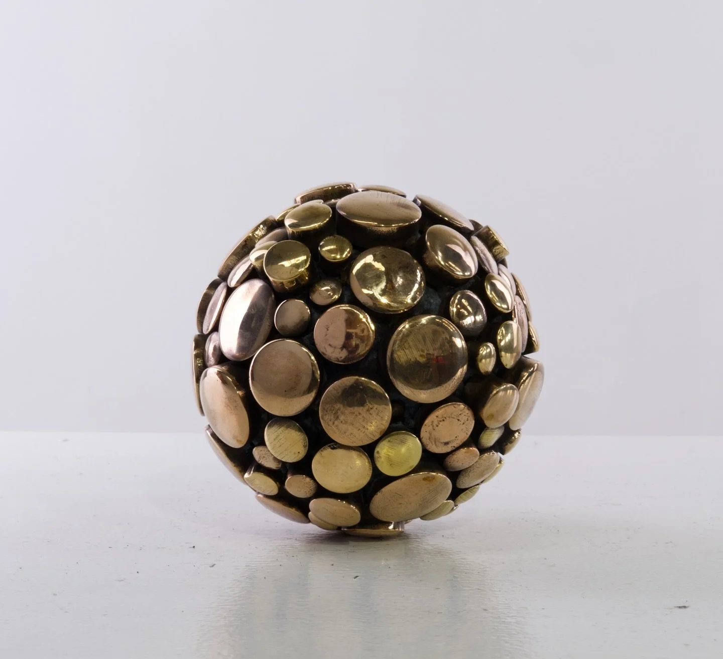 Nucleus

Charles Splady

2013

4&rdquo; x 4&rdquo; x 4.5&rdquo;

Bronze

#bronzesculpture #sculptorsofinstagram #californiaartist #modernsculpture #contemporarysculpture #contemporaryart #bronzesculptures #metalfab