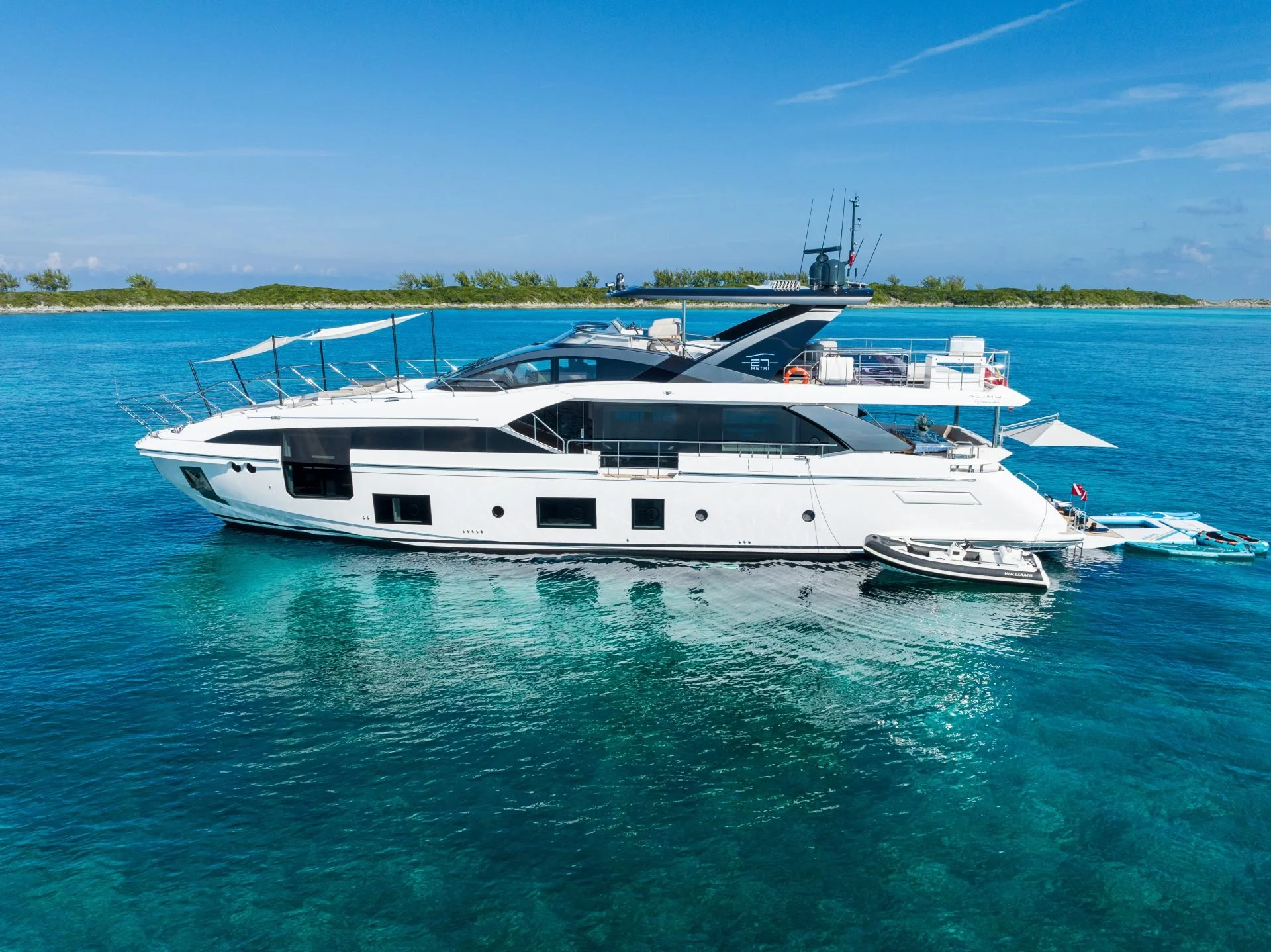 1-88-27m-Azimut-Grande-Compass-Metri-Miami-Nassau-Bimini-Exumas-Day-Term-Multiday-Charters-and-Rentals.jpg