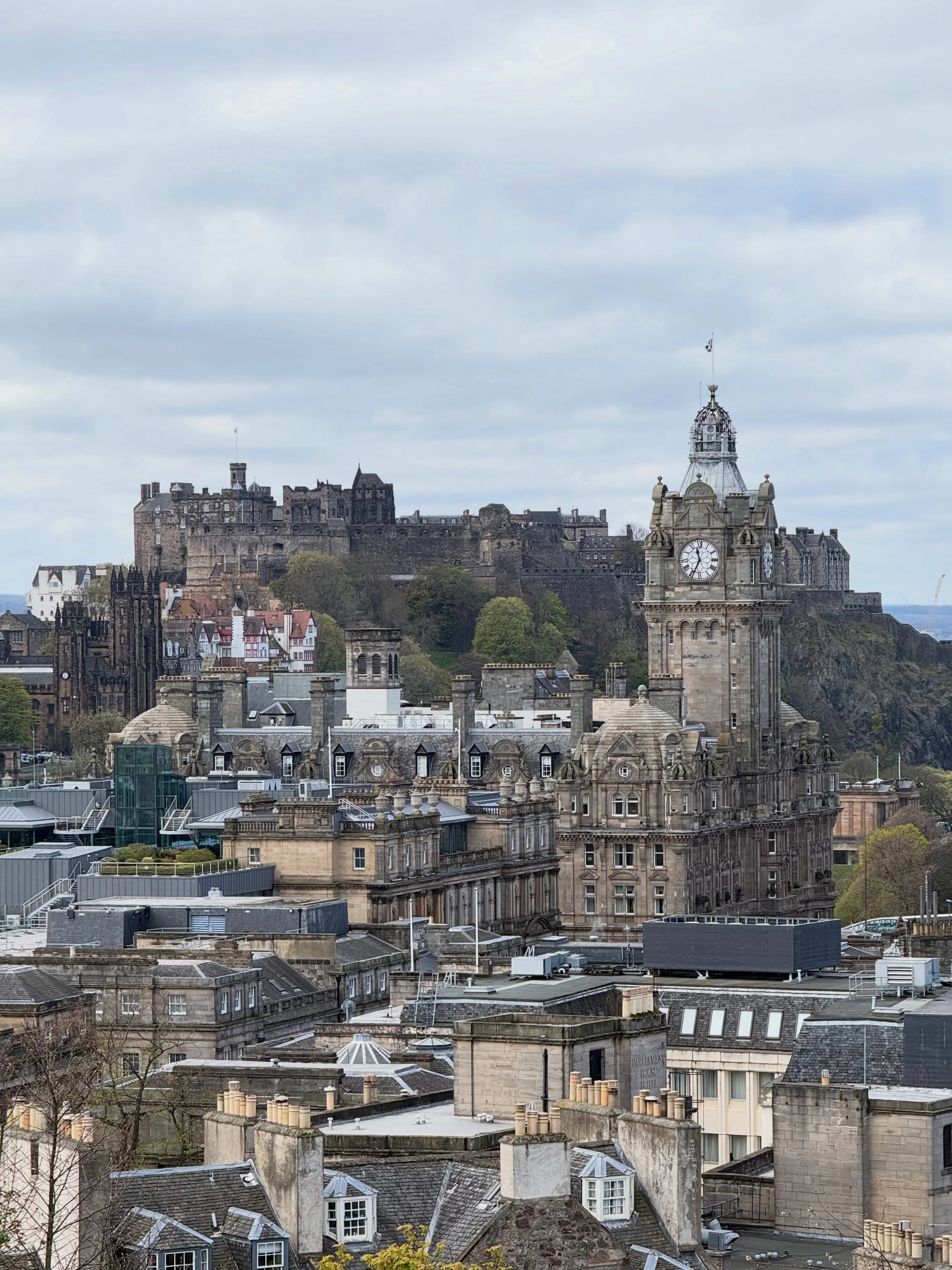 Getting lost in the streets of Edinburgh is half the fun, with cobblestone alleys, hidden pubs, castle views around every corner, and architecture that looks straight out of a fantasy movie. Edinburgh is one of our favorite cities to send client! Rea