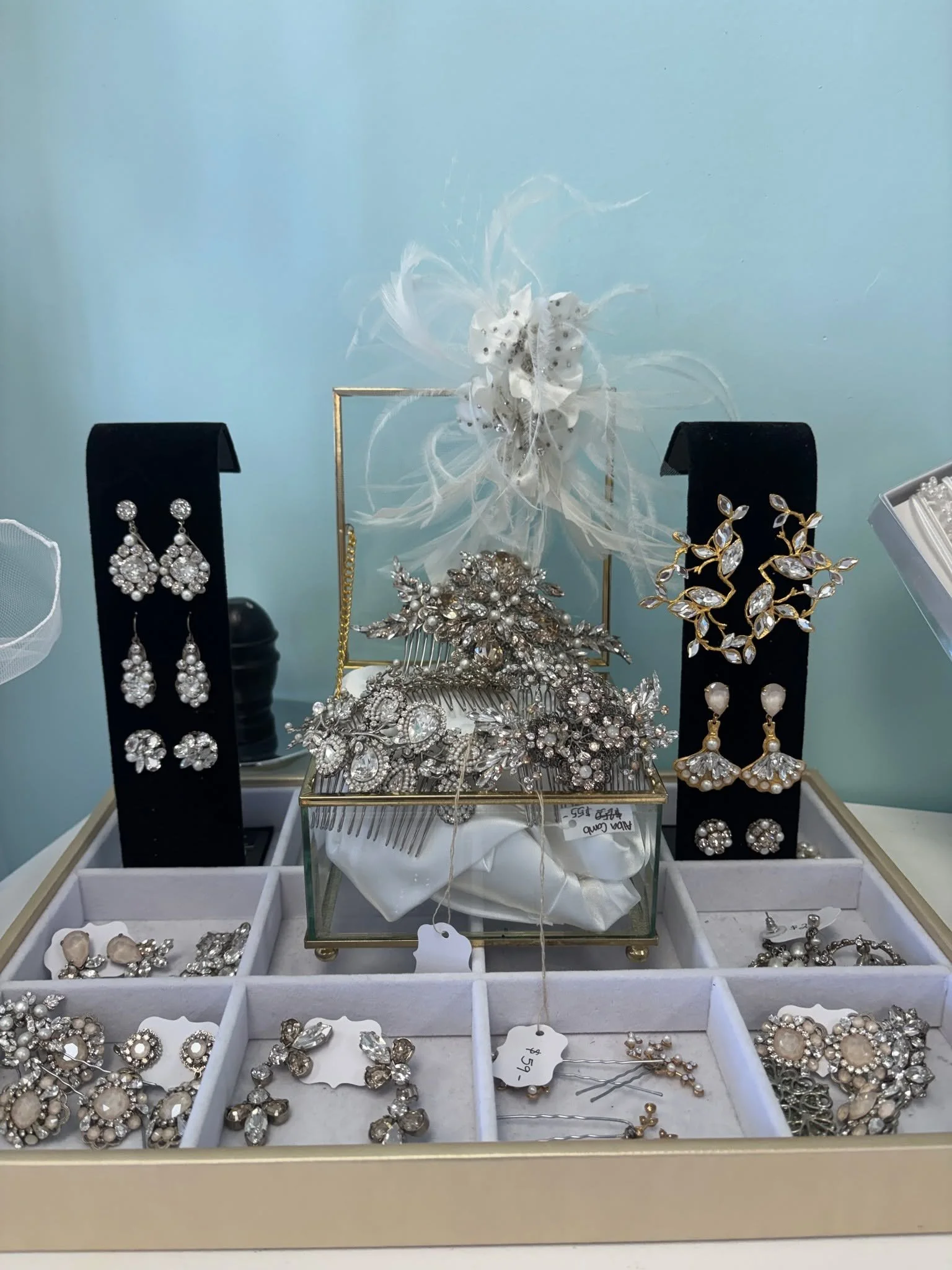 I&rsquo;ve been collecting a few vintage pieces for the studio&hellip;

Sometimes it&rsquo;s the smallest detail that changes everything.

 #FashionForwardBride #BoldBride #CoutureBridal #VeilInspiration #BridalAccessories #BrideToBe #UniqueBride