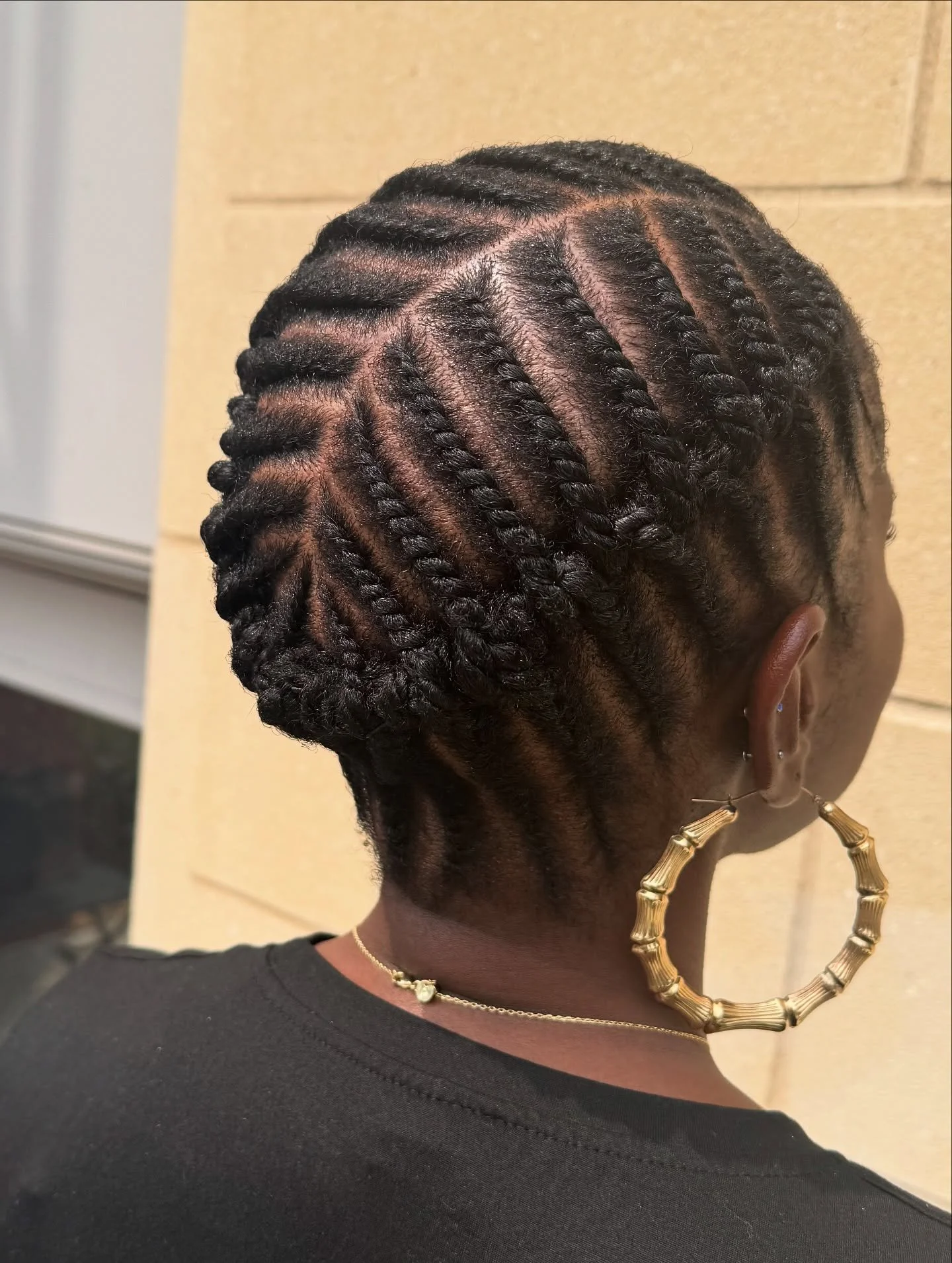 My Superpower is making women feel beautiful, confident and comfortable with their natural hair 🪄
#naturalhairstyles #bostonnaturals #bostonnaturalhair #tightcurls #bostonnaturalhairstylist
#flattwists #flattwistsstyles #naturalhairinspo #naturalh