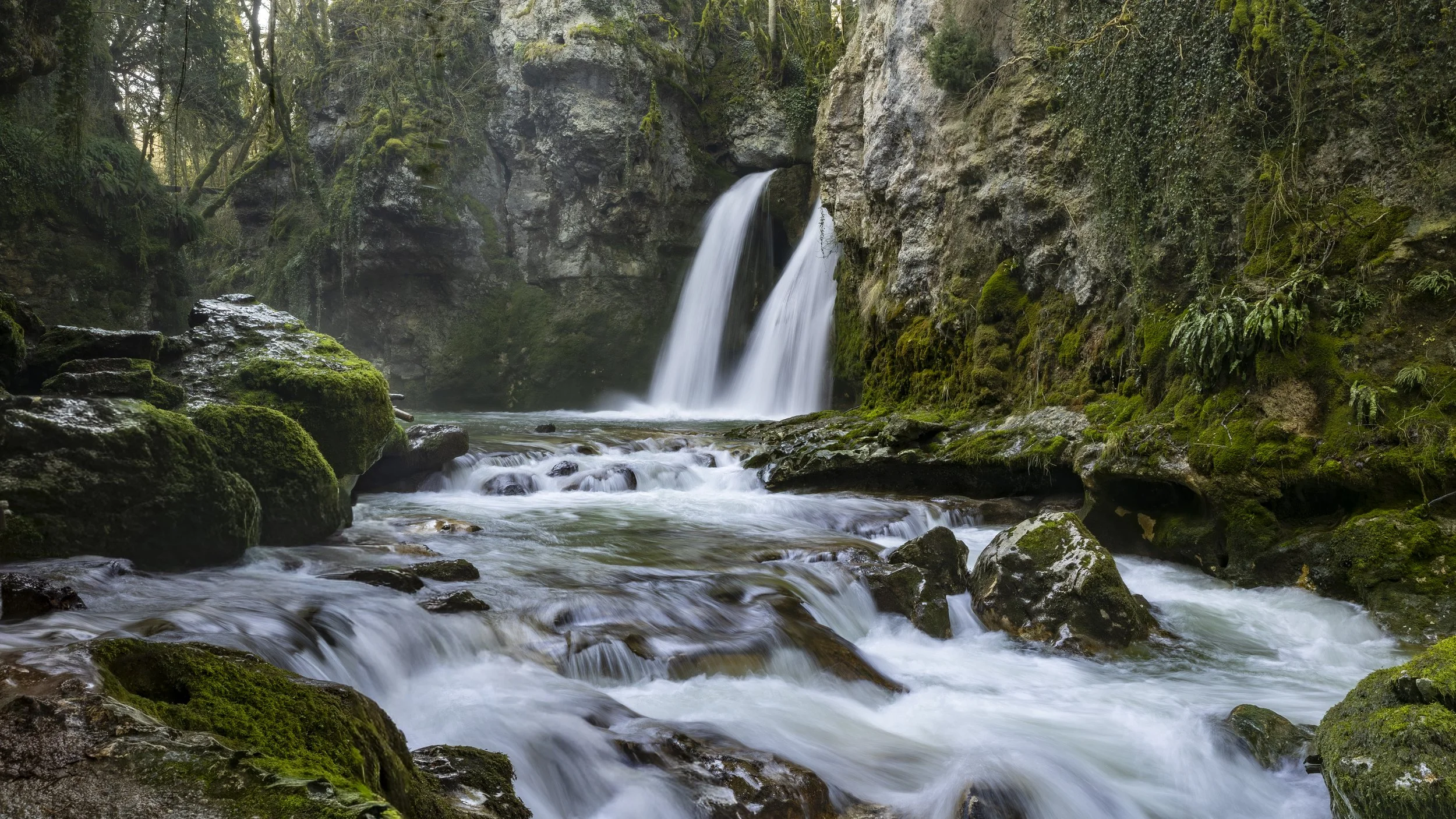 "Rush of Energy" - La Tine de Conflens, 2026. The Tine de Conflens is an impressive waterfall, where the Venoge and the Veyron meet in a magnificent place of rocks. Is a bit of a hike but easy one, but is slippery when is wet.