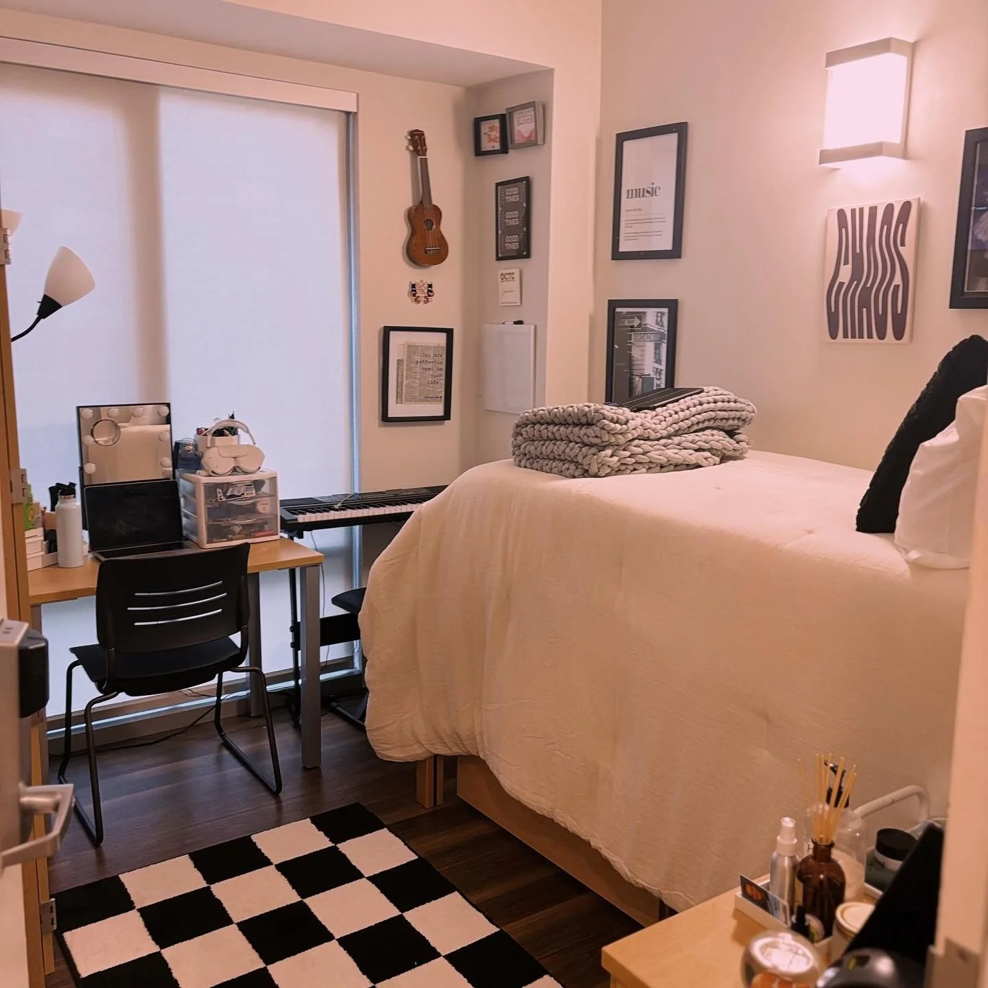 year 3 but on the beach 🏖️