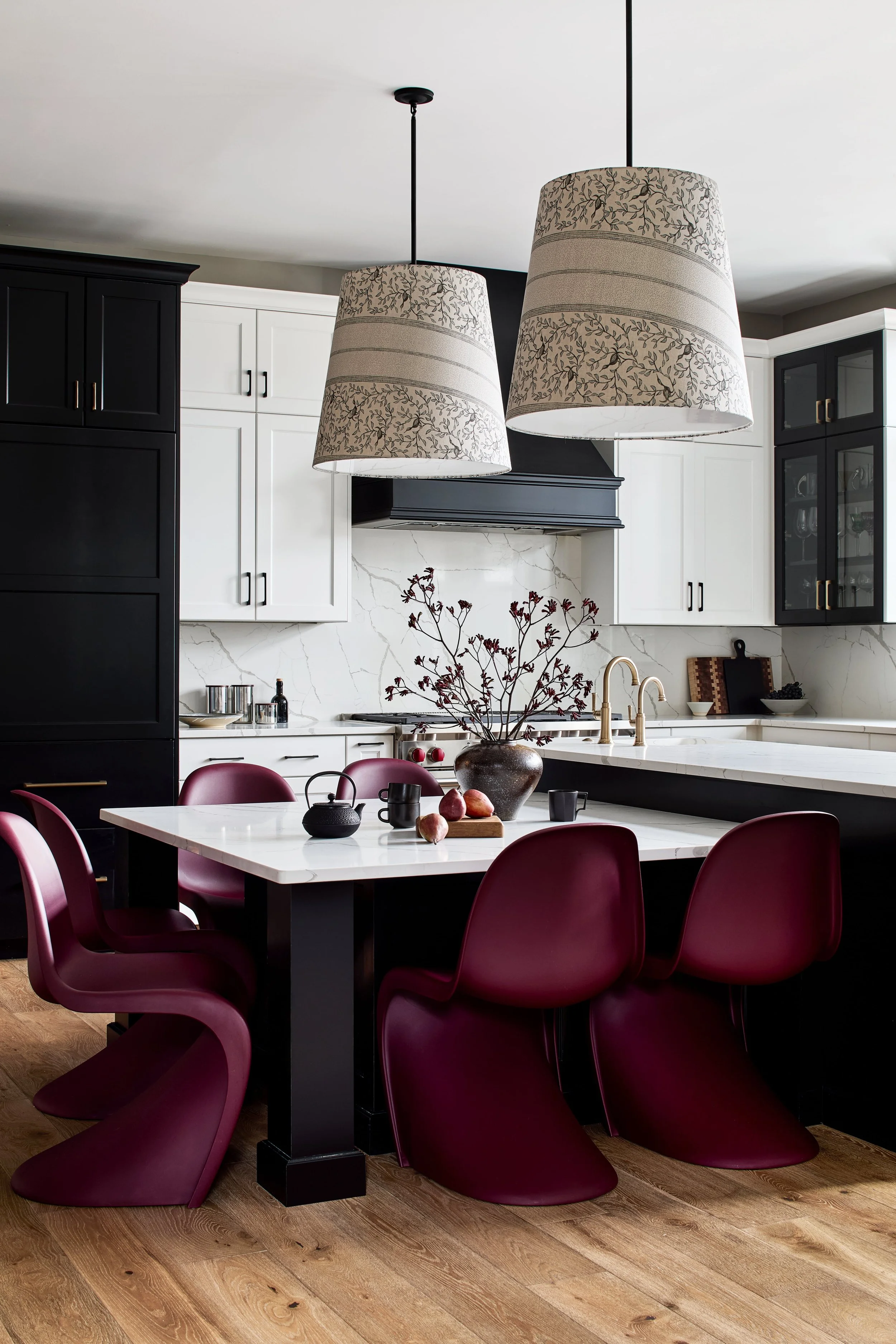 Custom lighting and bordeaux pantone chairs