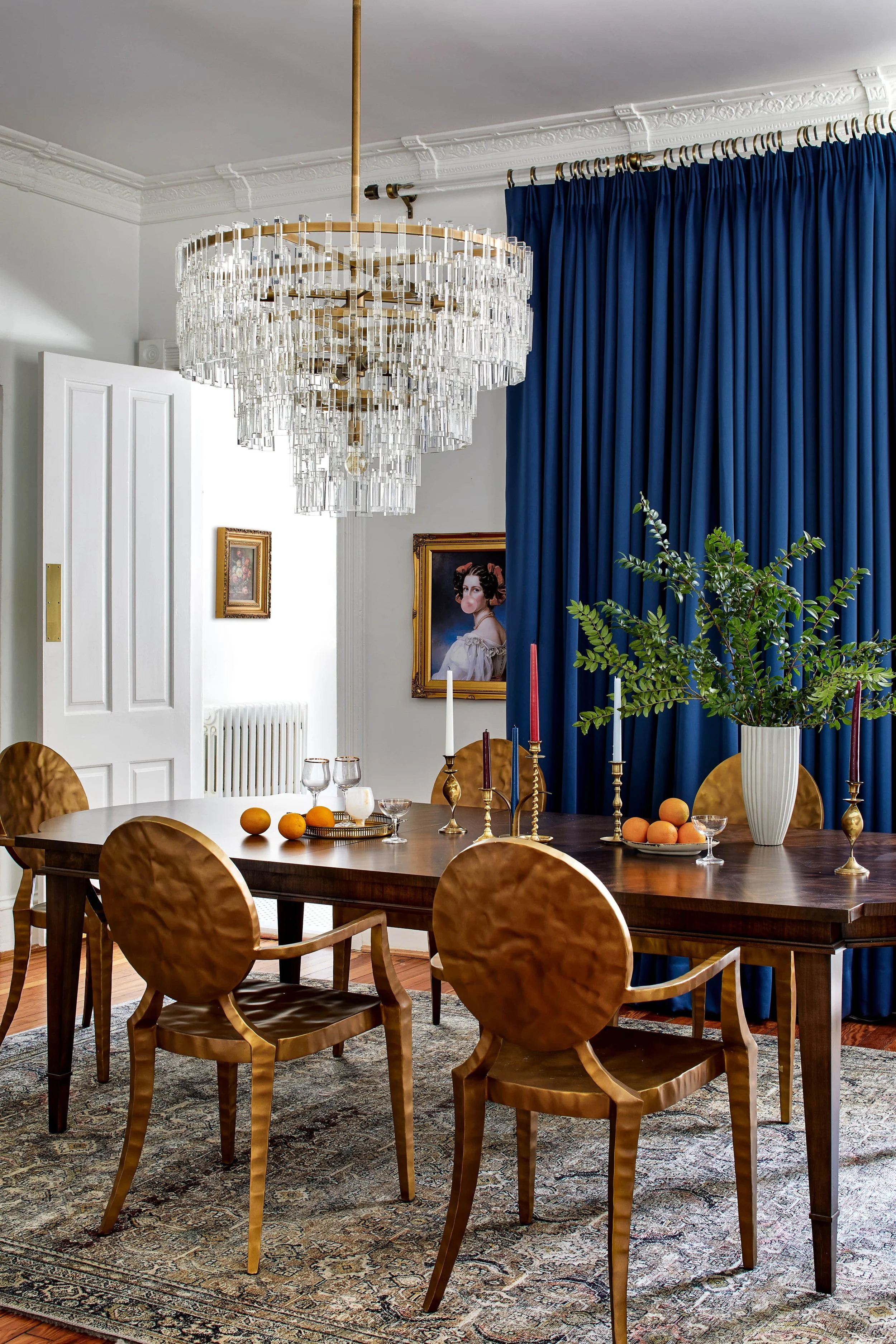 Eclectic sophisticated dining room