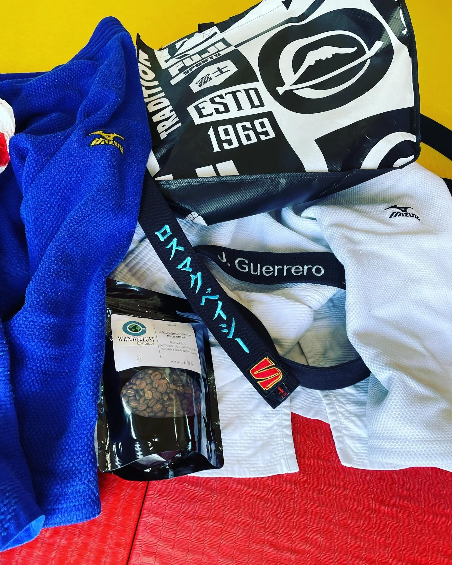 PSJA competition team training getting ready for the @usajudoofficial Sr. Nationals! 
Powered by @wanderlust.roasting coffee. 

#usajudo #judotraining #judo #sandiego #sandiegojudo