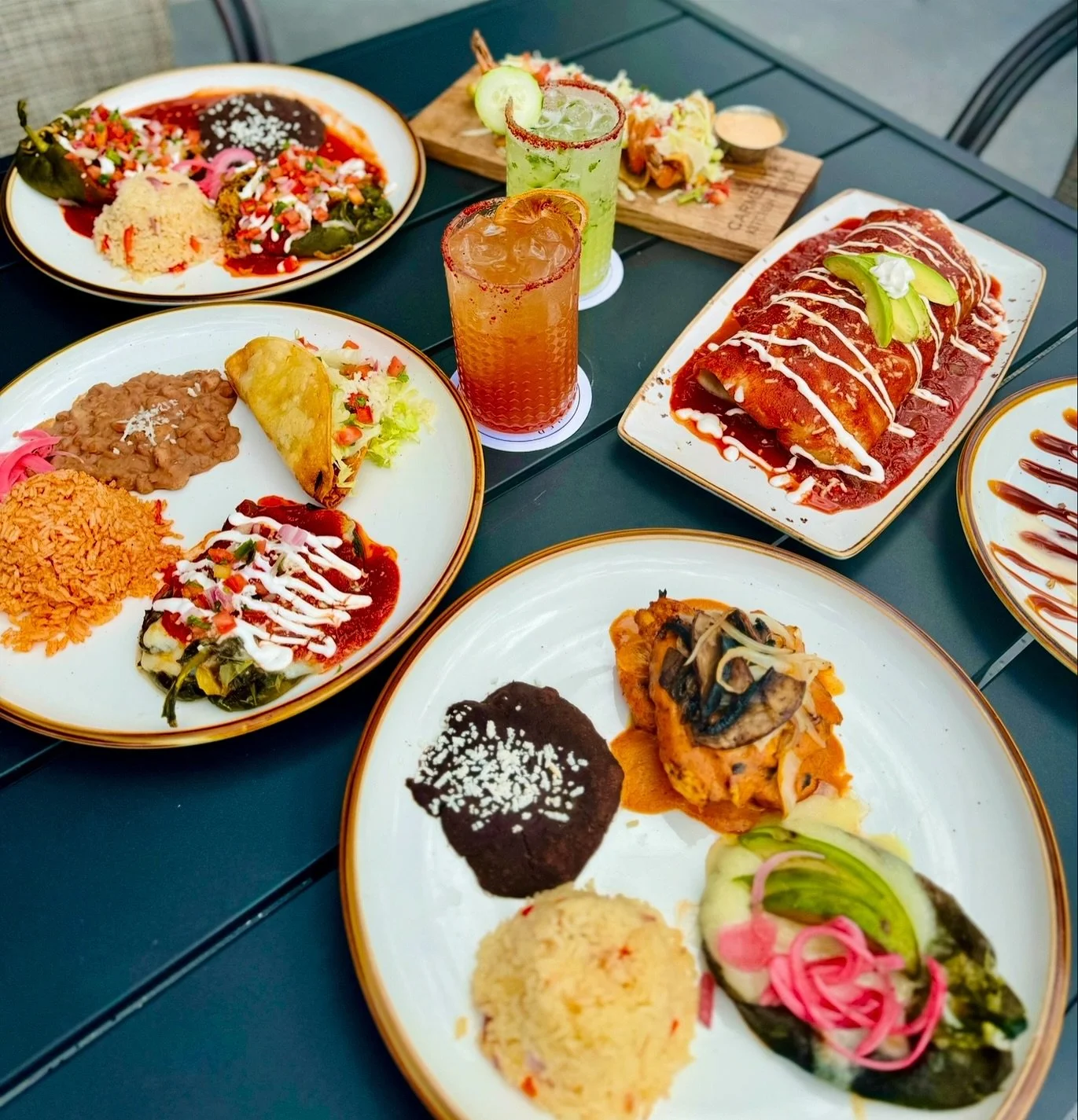 ❇️Looking for authentic Mexican food? Look no further! From delicious options such as our Chicken Chipotle, to our Wet Burrito, and more!