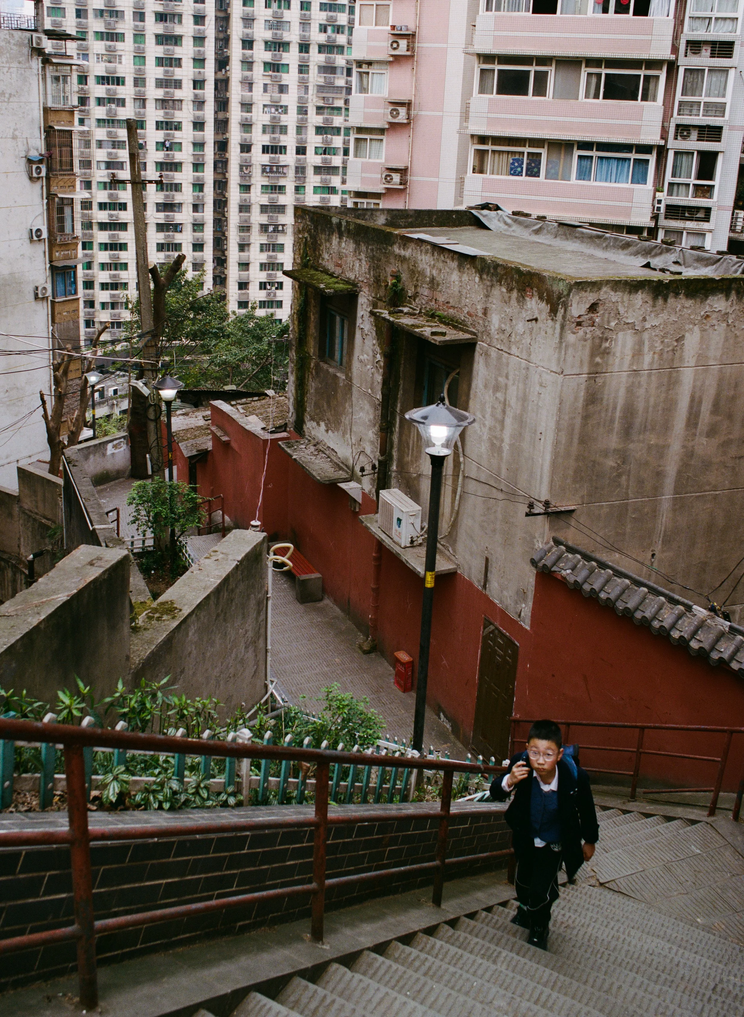 000420190005-2.jpg