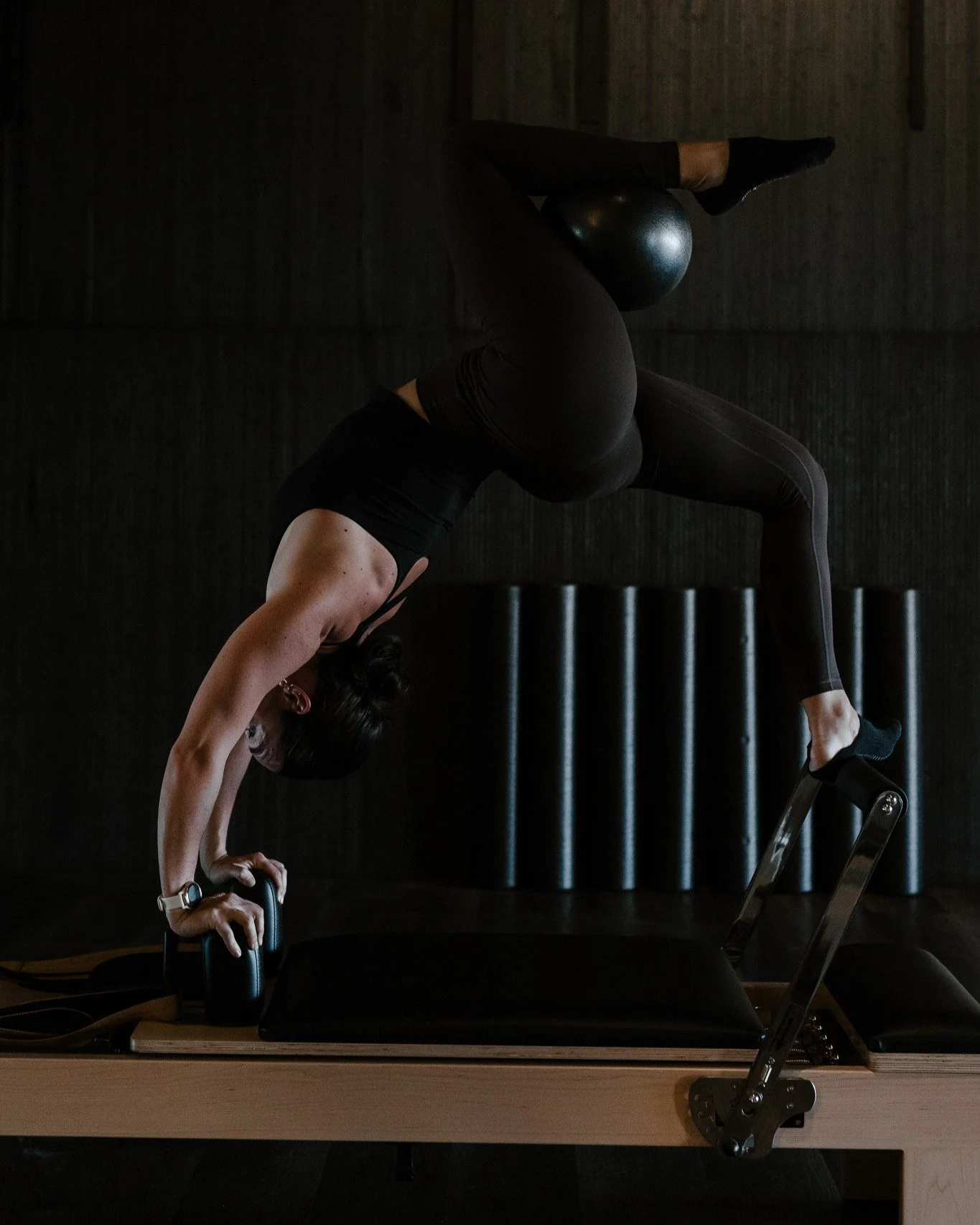 Pilates studio photoshoot with @alt.state.pilates 🤎

When Joley first reached out, we had one blank wall, the mirrors were leaning against the wall, limited ambient light and a tight schedule... Fast forward two years, and she's built an incredible 