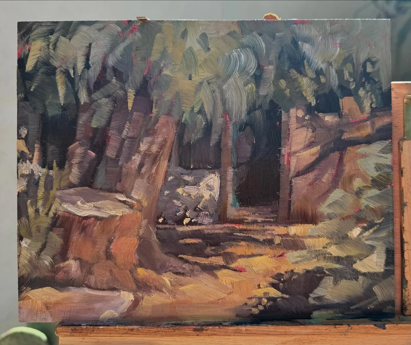Did a plein air painting in Tubac, AZ yesterday and had a blast playing with lighting in this little historic courtyard🌵

#pleinairpainting #pleinair #oilpainting #oilpaint #westernpainting #painting #tubacaz