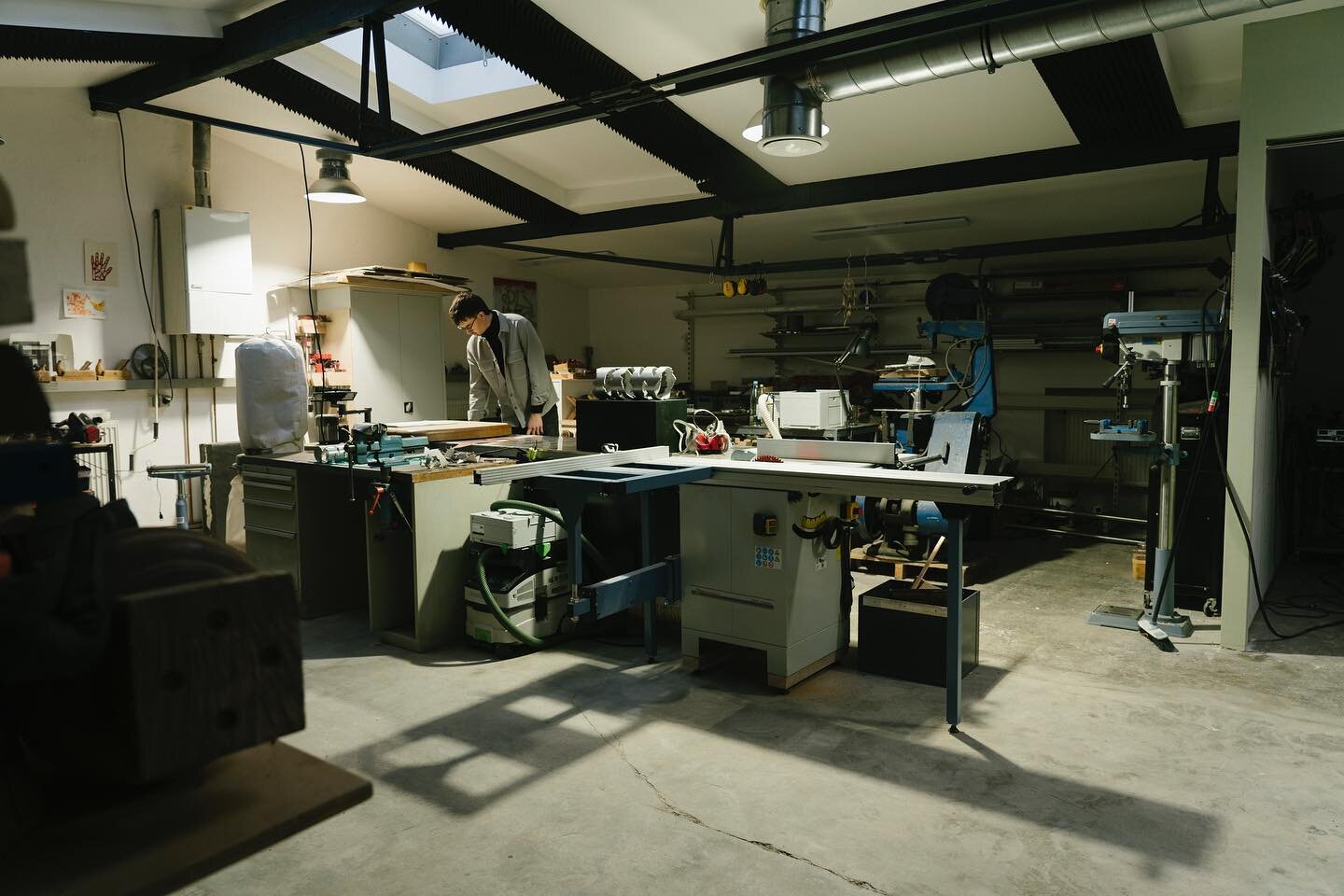 Meet my work and design space 

Photo credits @lilian_walker