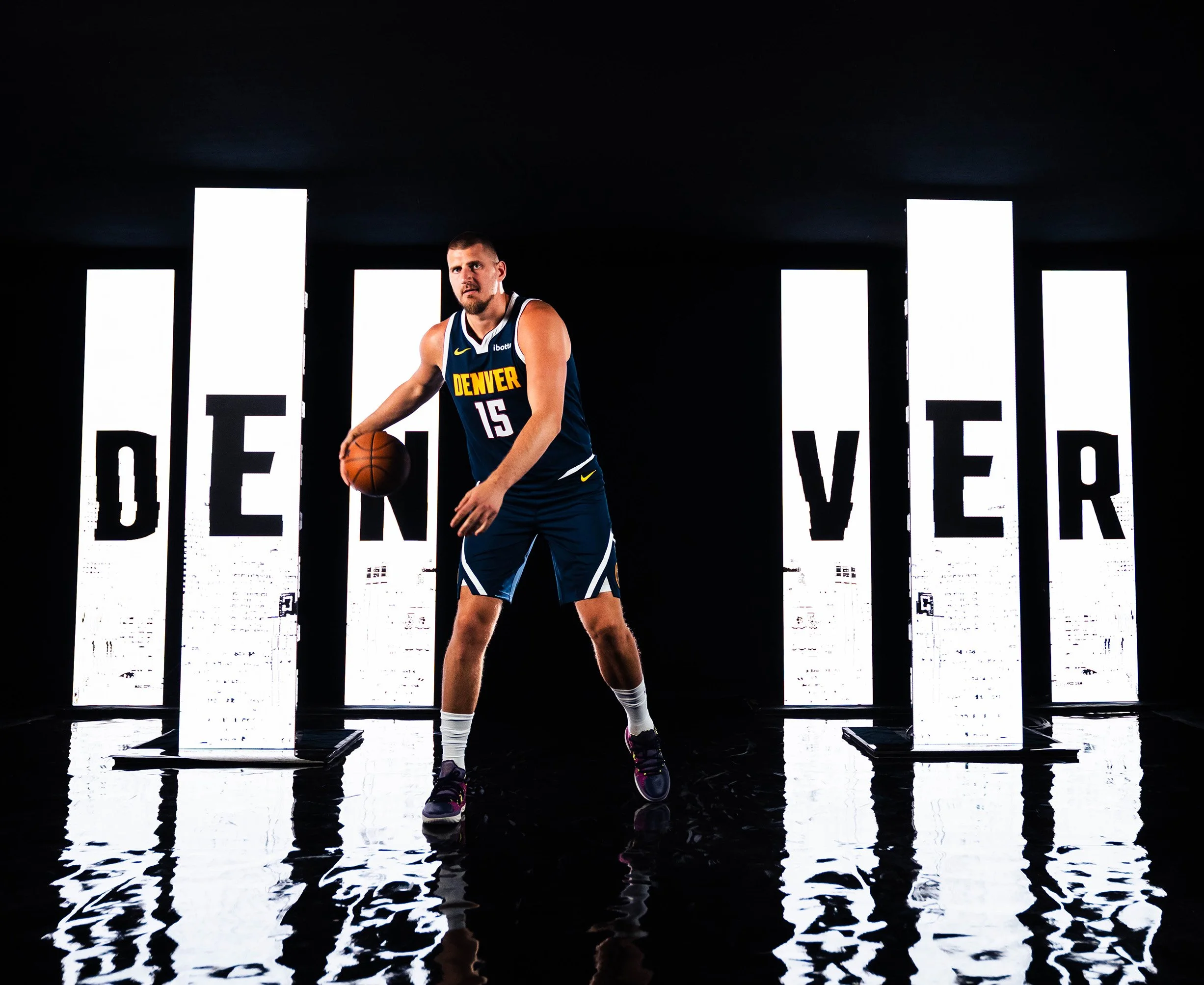 Nuggets_BTS_08.jpg