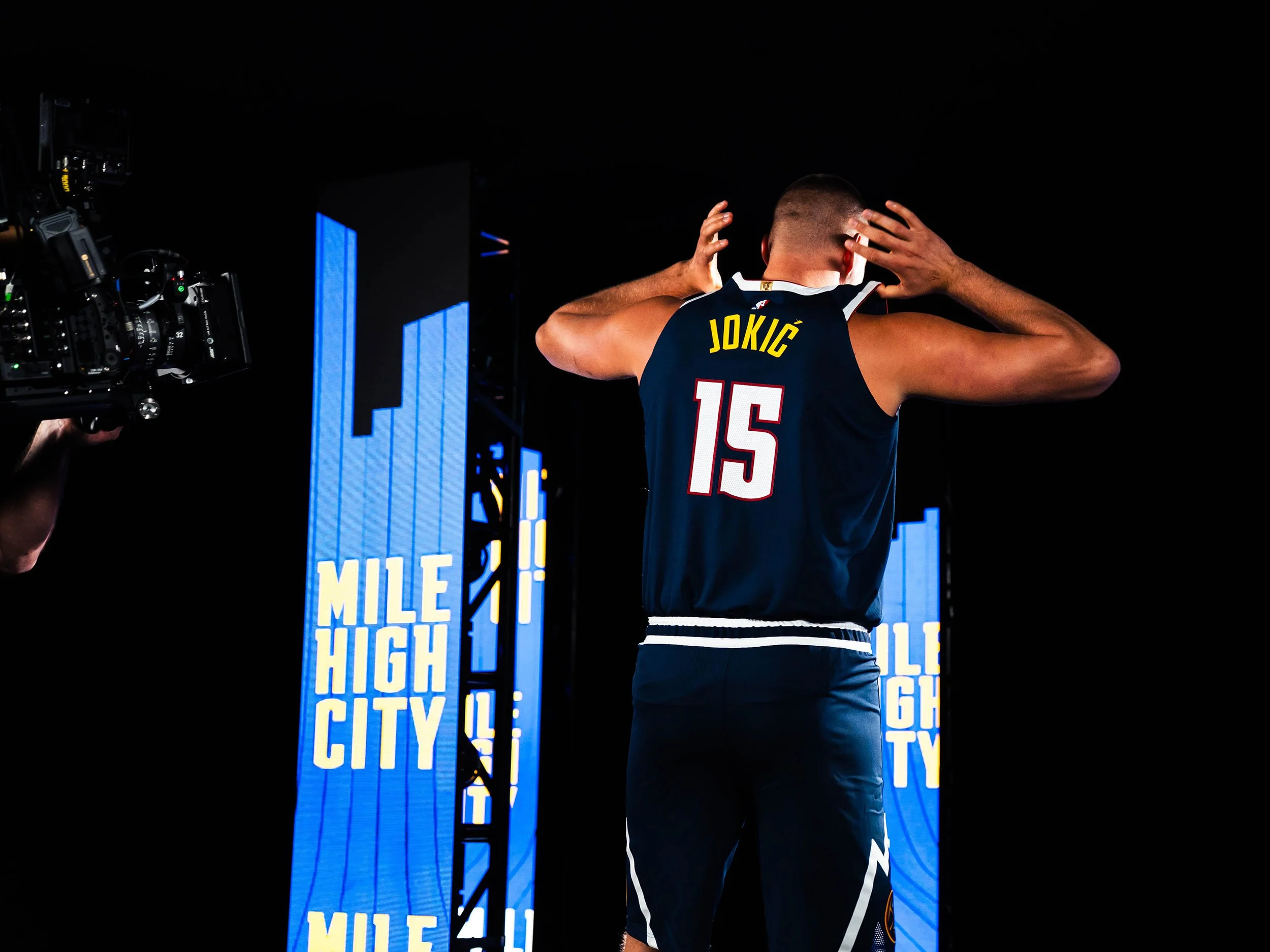 Nuggets_BTS_05.jpg