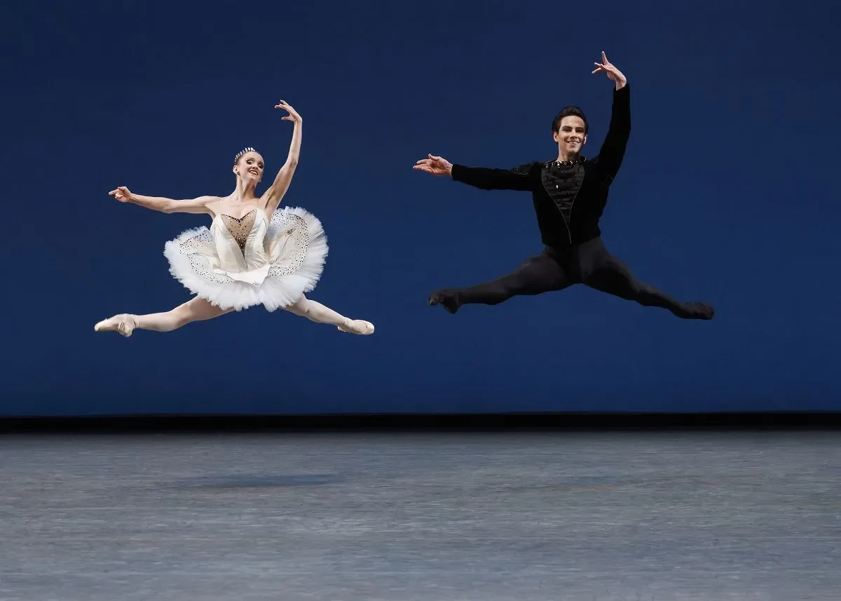 Emma Von Enck and Roman Mejia in Balanchine's Symphony in C