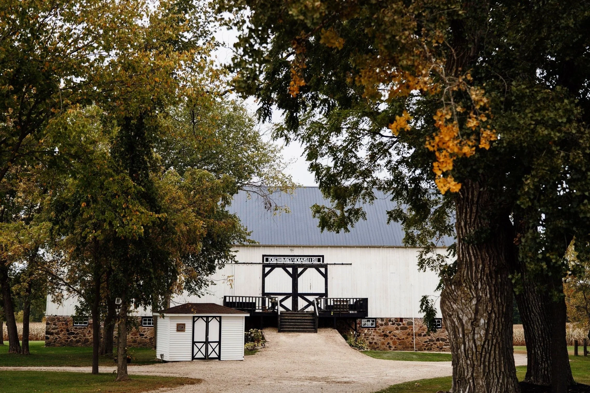 About Us+ — Oehme Oasis Wedding & Events