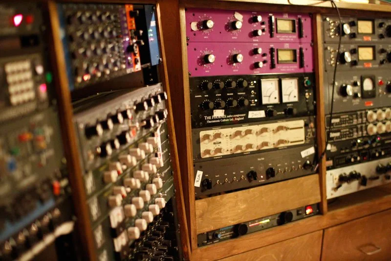 NEVE-RACK-5.jpeg