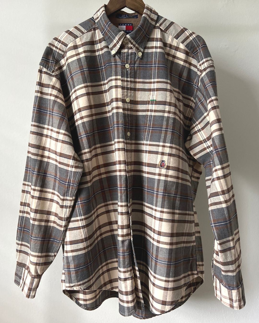 tommy-hilfiger-netral-longsleeve-1.jpg