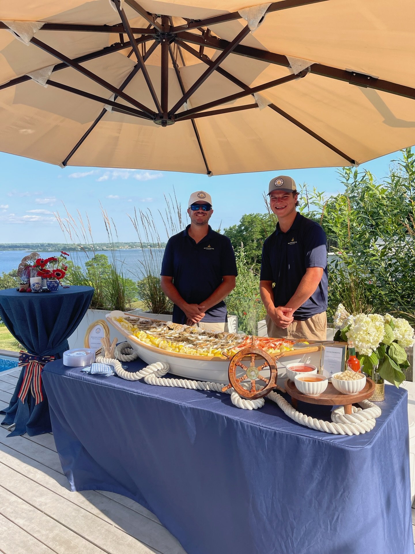 The rumors are true&hellip;every great party needs oysters 🇺🇸🇺🇸🇺🇸 Did you spot us on the @realhousewivesofrhodeisland premier last night? 👀🦪 #noautographsplease