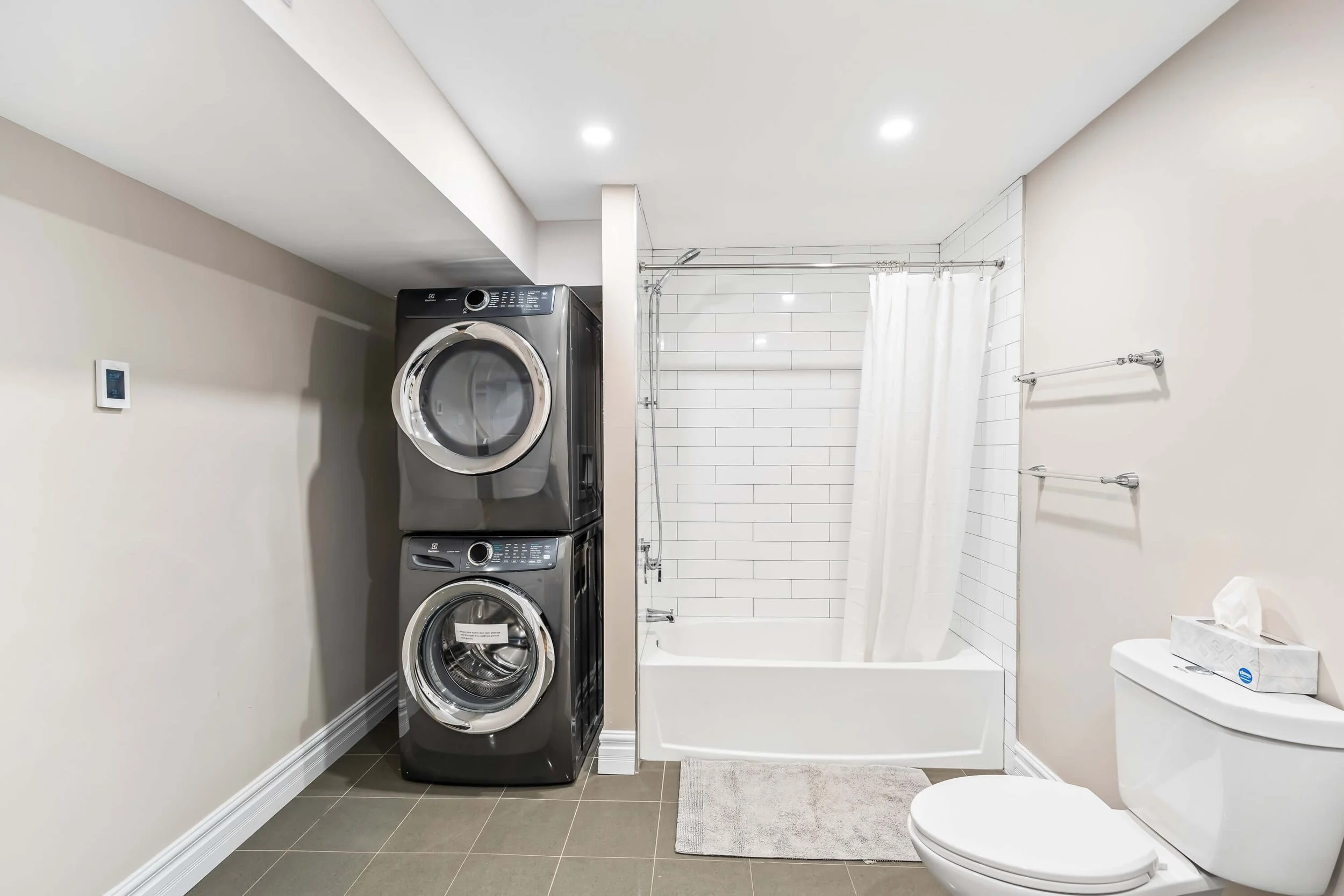 Lower Laundry/Bathroom