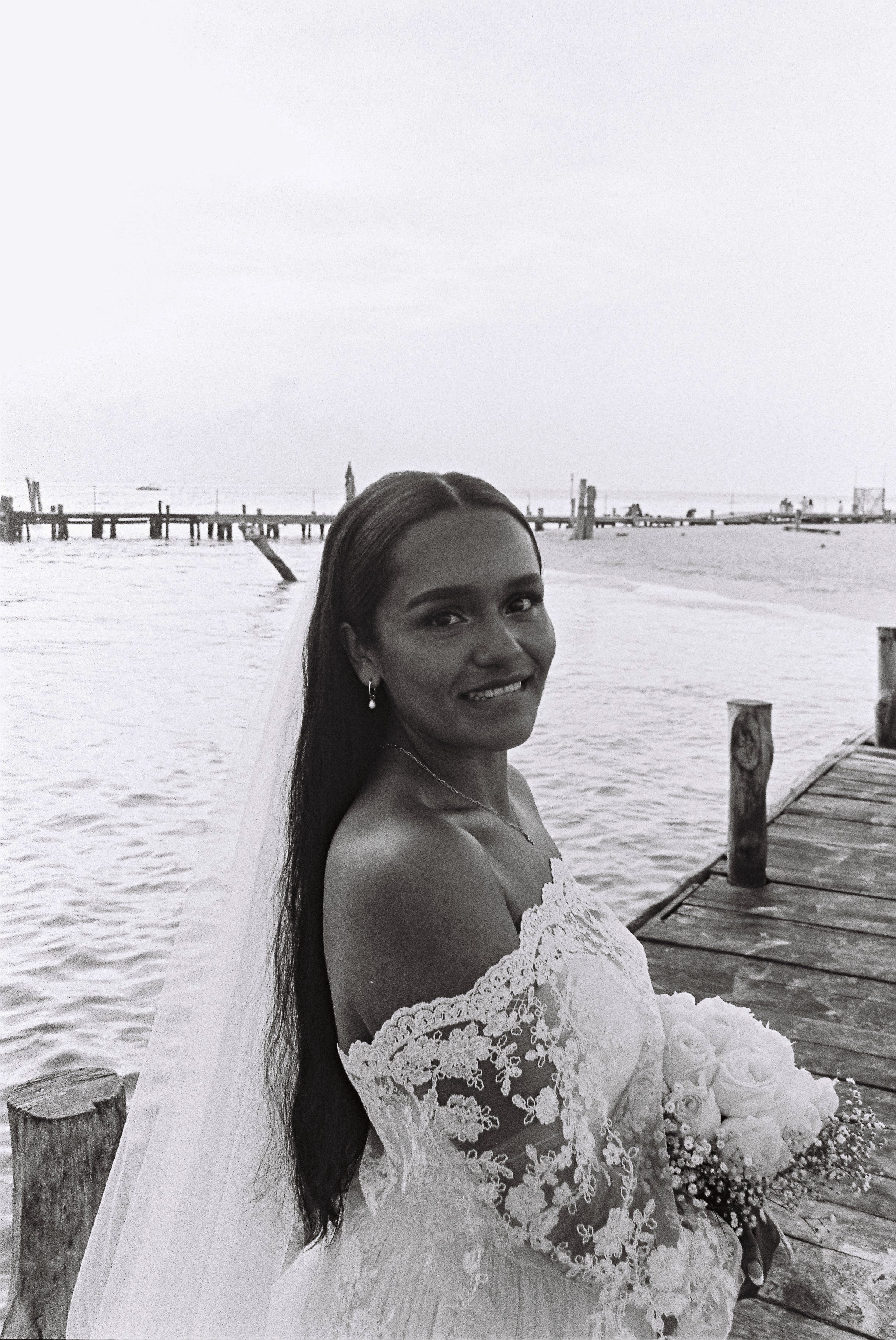 R1-07704-0024.jpg