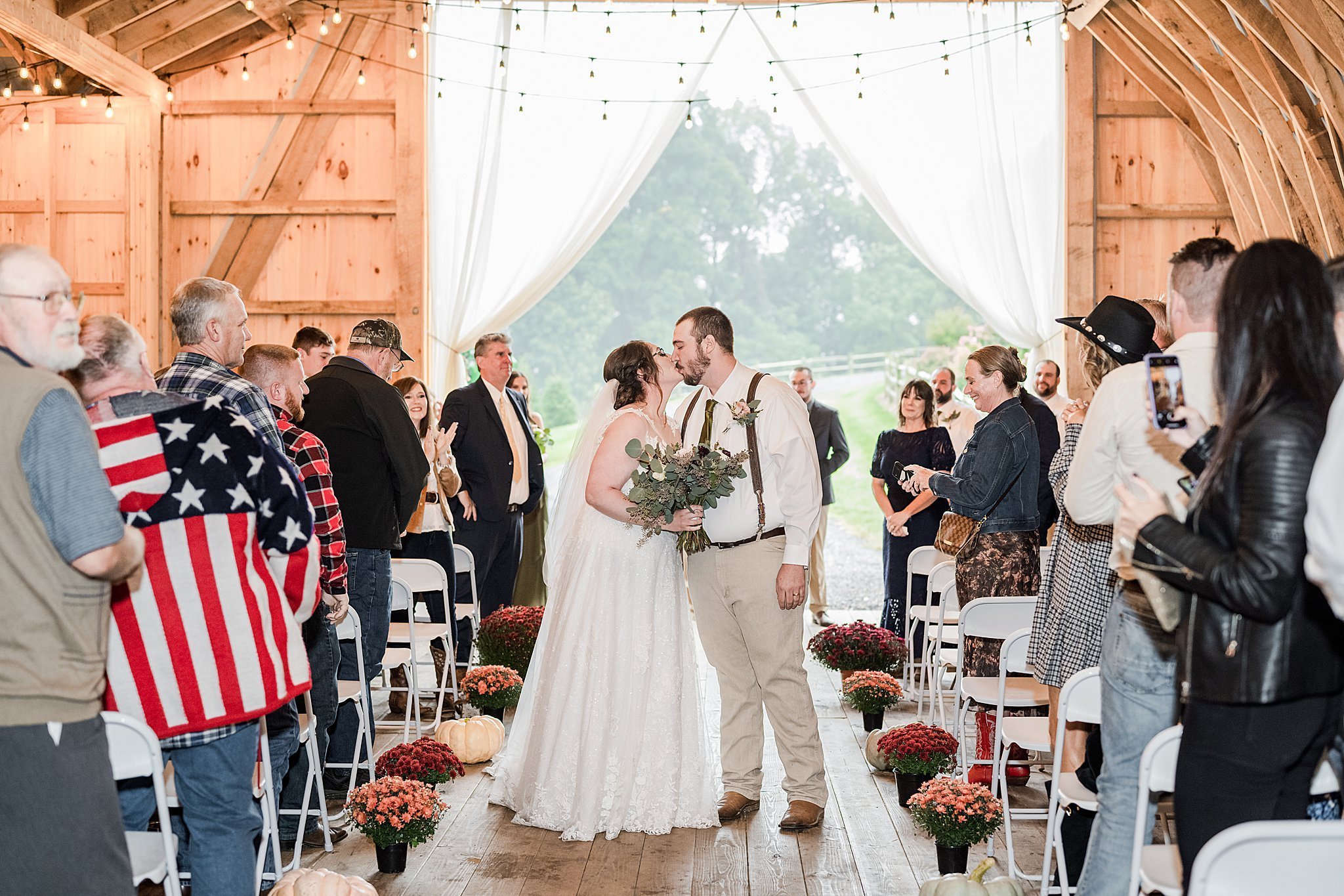 Pequea PA Barn Fall Wedding Rainy Day Photography_6113.jpg