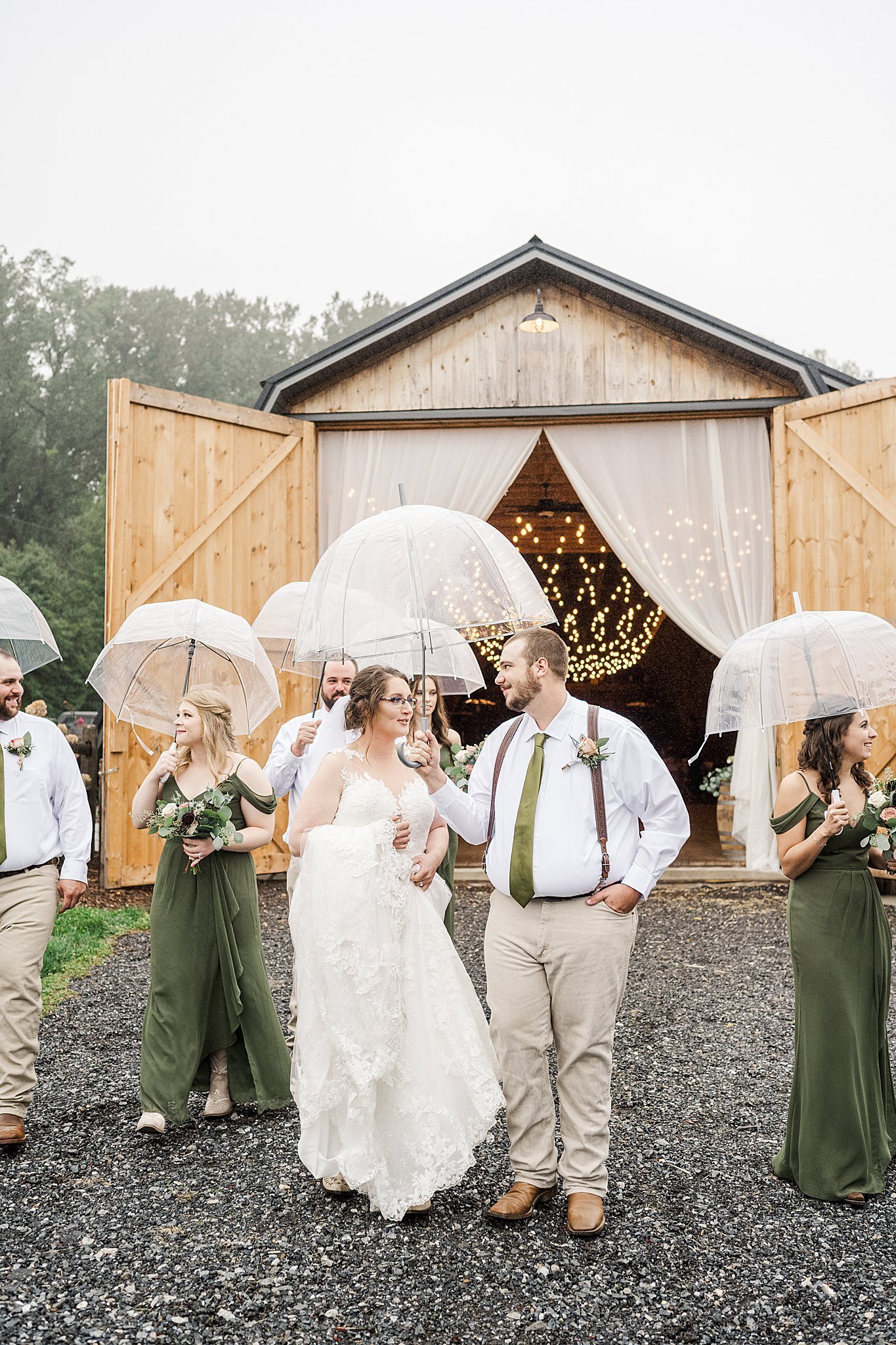 Pequea PA Barn Fall Wedding Rainy Day Photography_6153.jpg