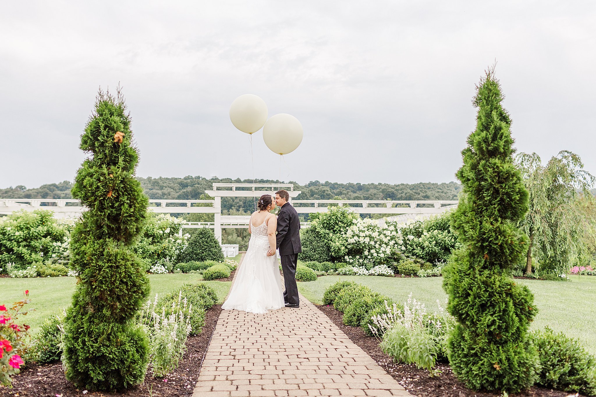 The Barn at Stoneybrooke Summer outdoor Rainy Wedding Photography_5238.jpg