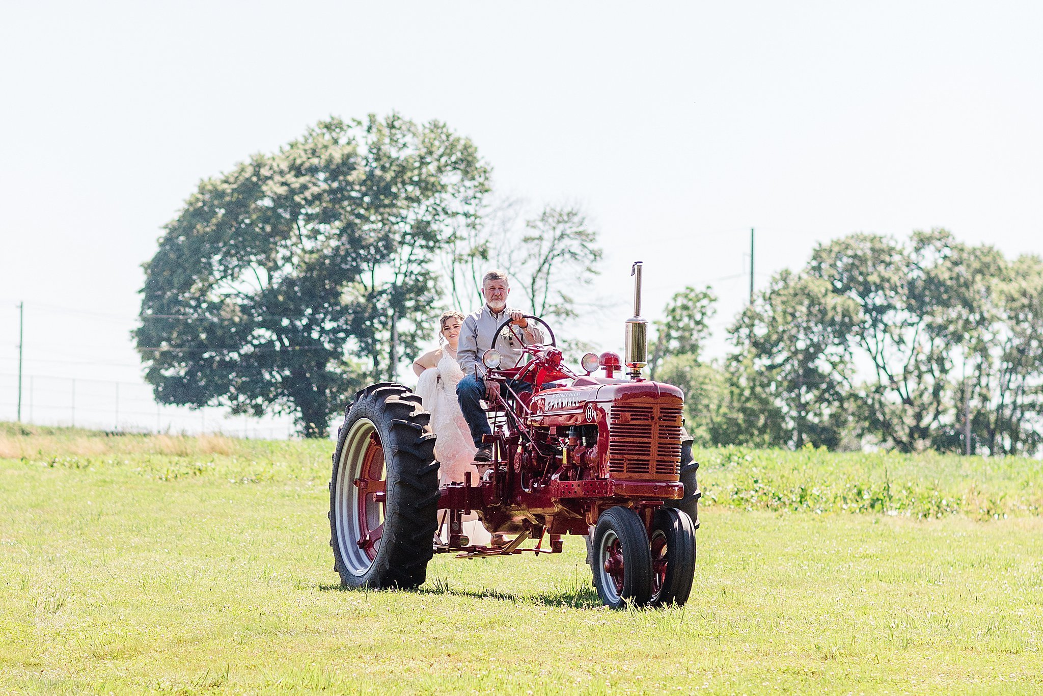 Honeysuckle Ridge Spring Barn wedding Photography