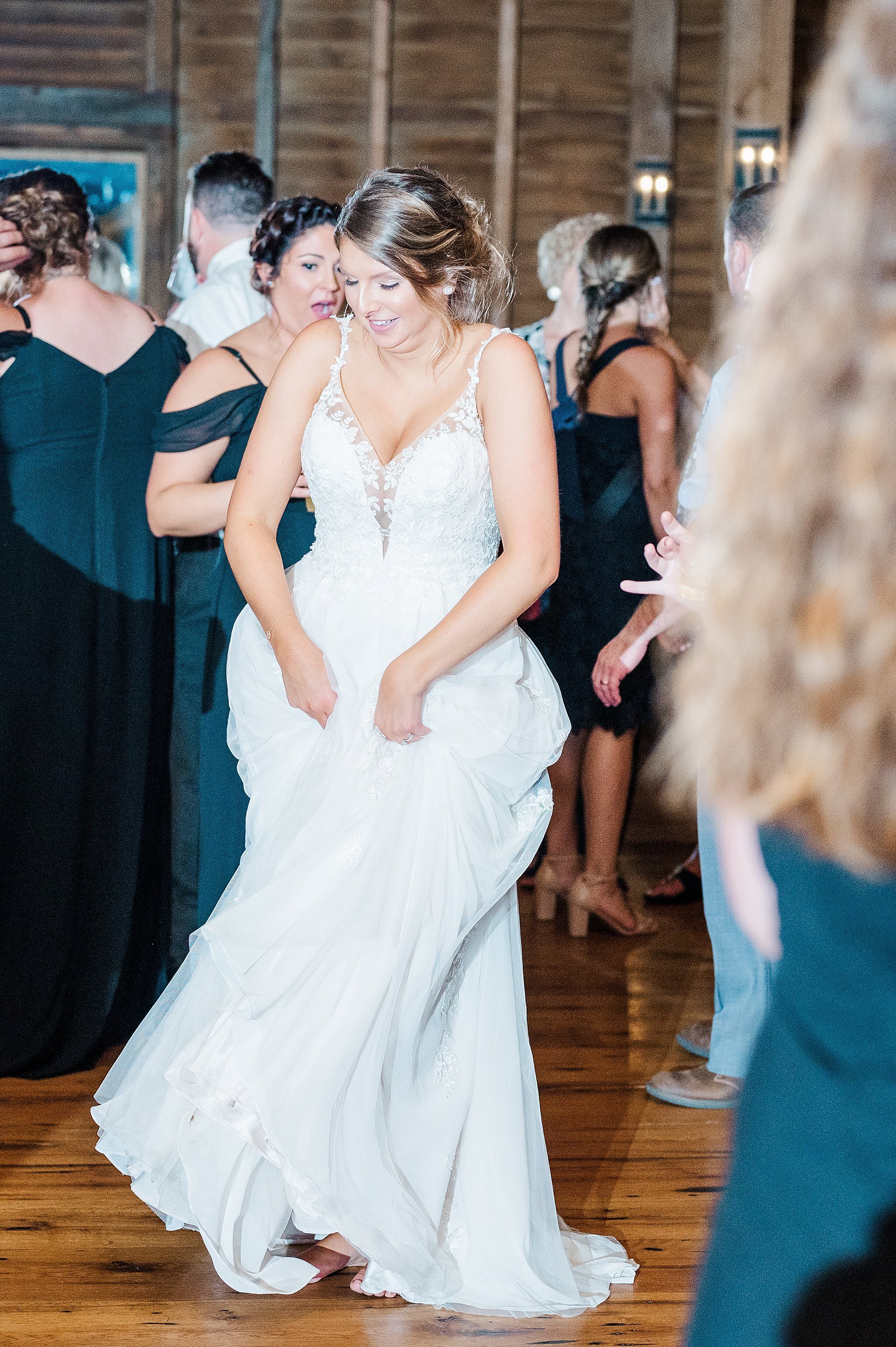 The Star Barn Elizabethtown PA Luxury Summer Wedding Photography_3072.jpg