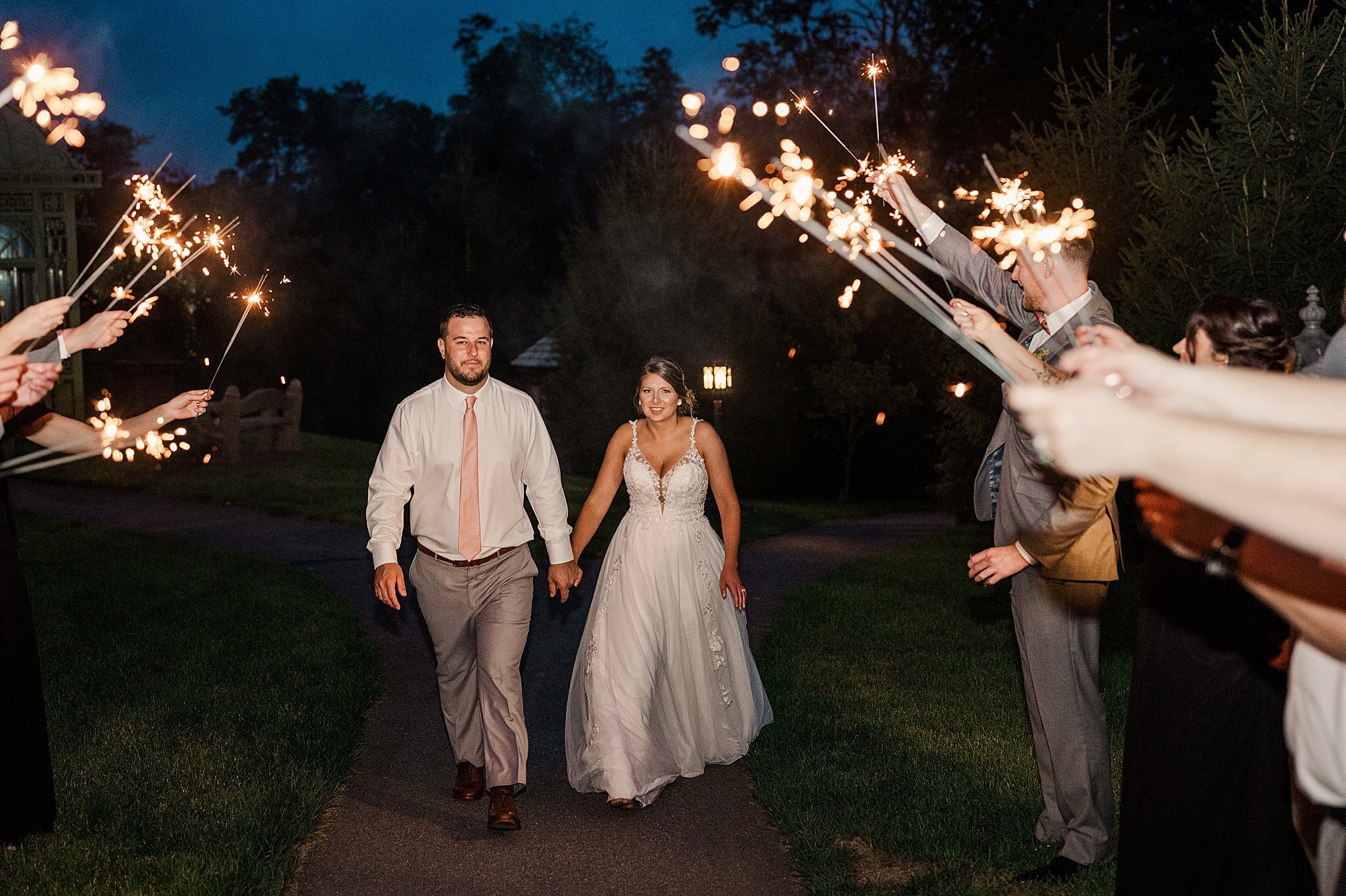 The Star Barn Elizabethtown PA Luxury Summer Wedding Photography_3059.jpg