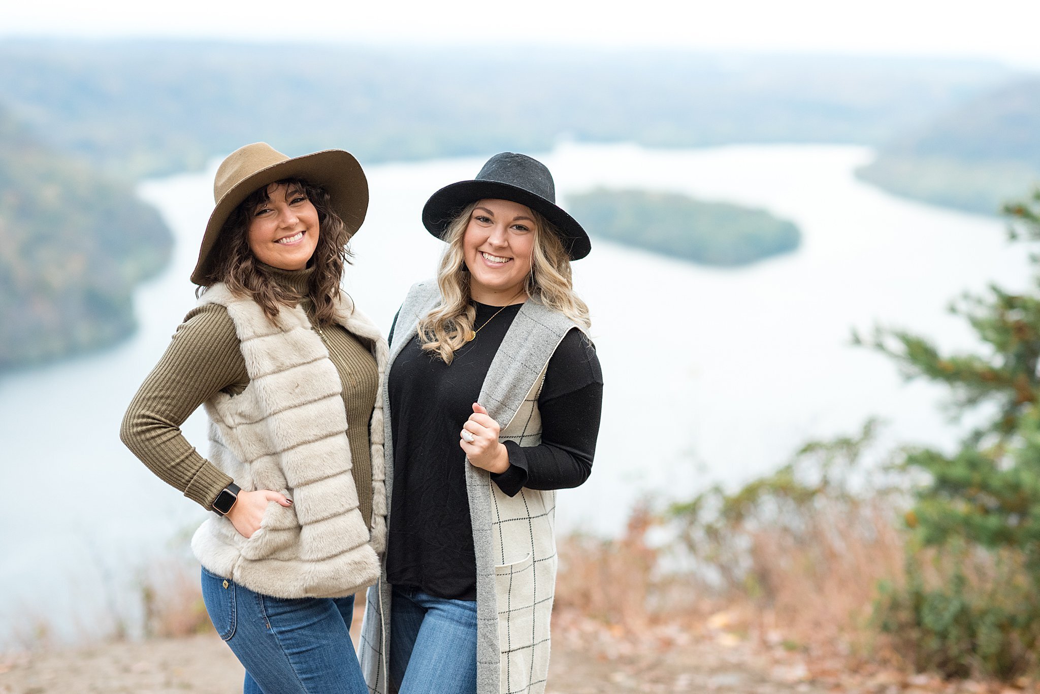 Pinnacle Overlook Holtwood Sister Portrait Photography 