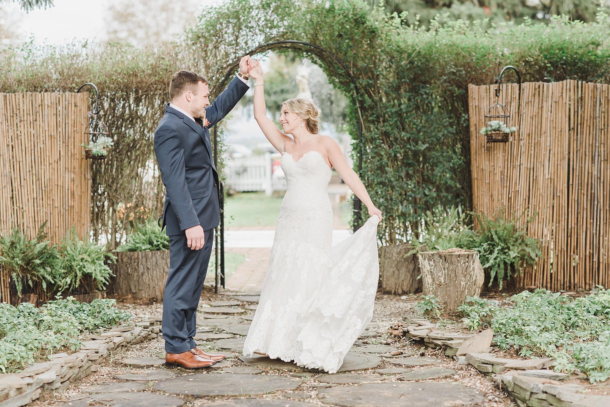 Lydia + Ben White Chimneys Wedding — Annie Sharp Photography