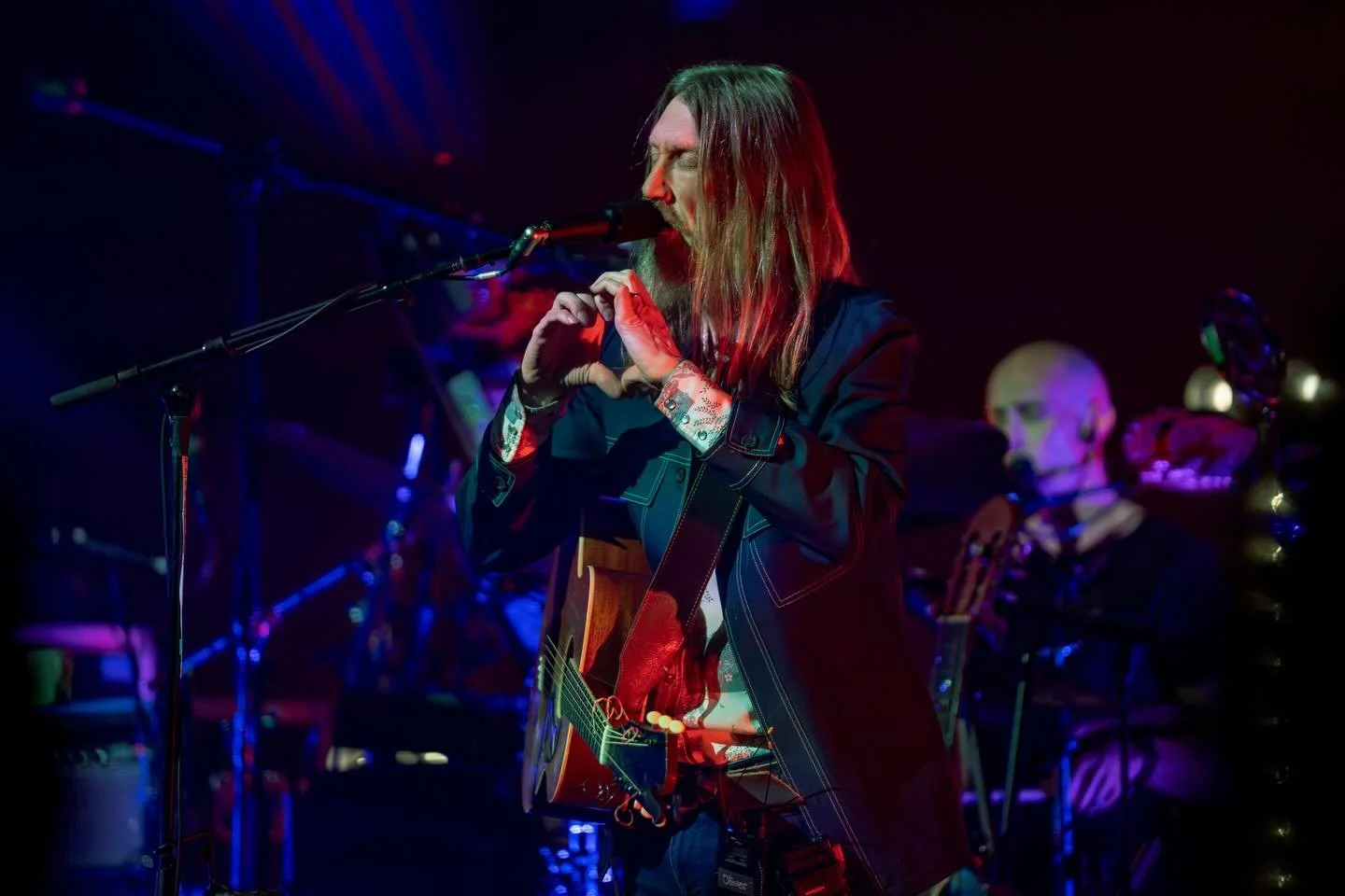 Happy Valentines Day from The Wood Brothers 🫶🫶🫶

📸 by @alyciapollock