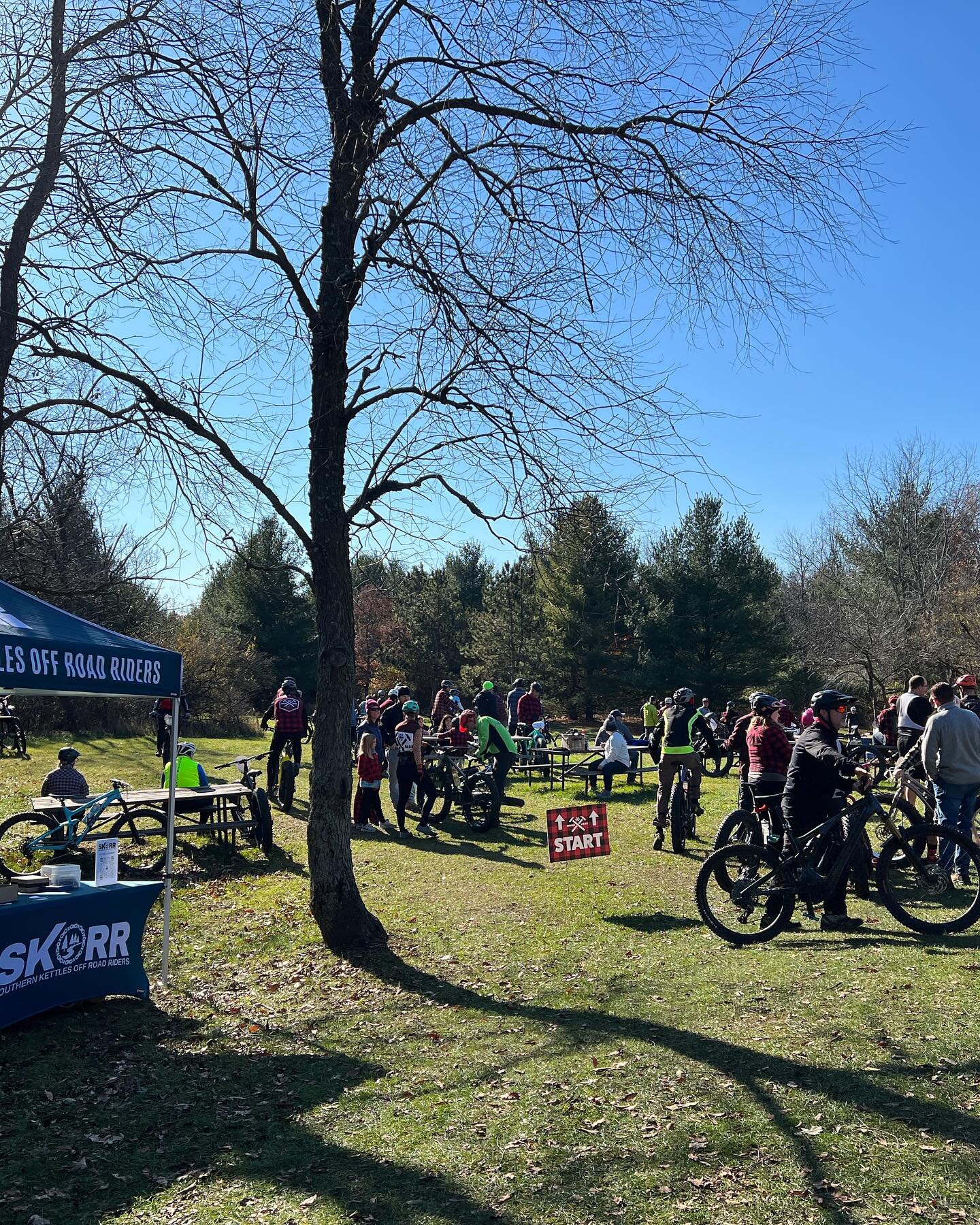 A perfect day to be at John Muir for the 1st @hughjassfatbikeseries race of the season! What a great event @wheelandsprocket! Thanks for allowing us to be a part of it. Thanks to all the people that came out for the day! We had a huge 😜 crowd!

#joh