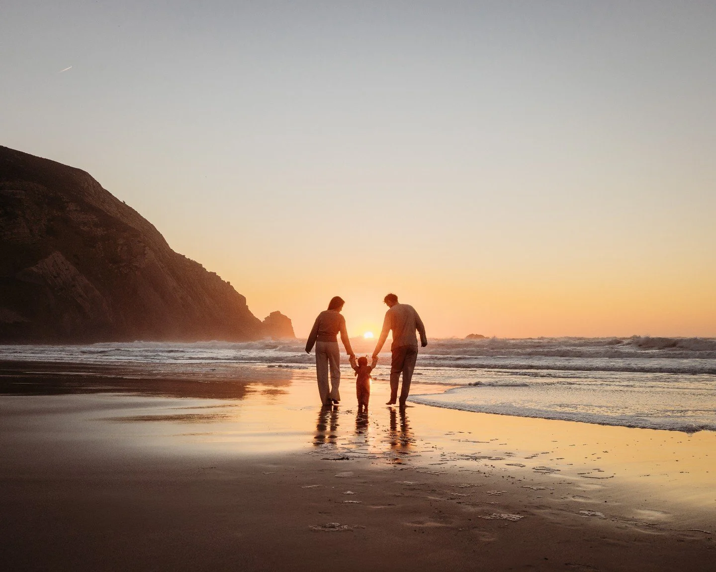 I absolutely love watching your family grow. From photographing your maternity session to seeing your newborn baby at their first photoshoot, to seeing your baby walking during their 1st birthday beach session. These moments are so precious and creat