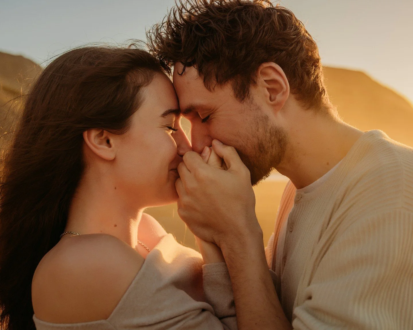 The most beautiful photographs aren't about perfect poses &mdash; they're about genuine connection. The way they look at each other, laugh together, and simply enjoy being side by side tells their story perfectly <3 #familyphotographer #familyphot