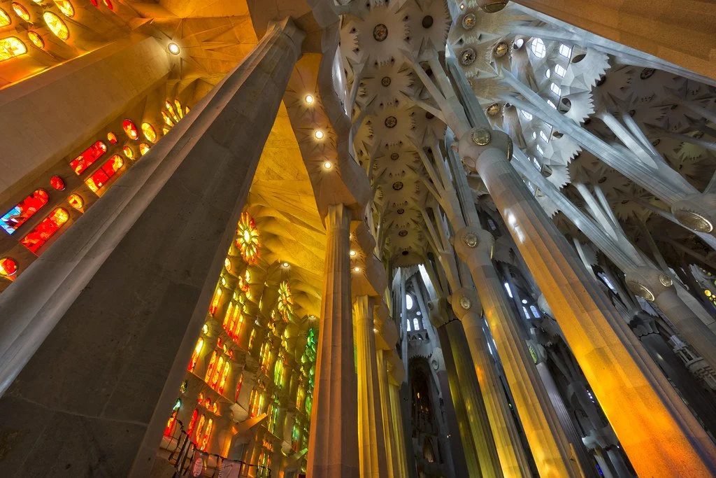 Sagrada familia vidrieras bonet