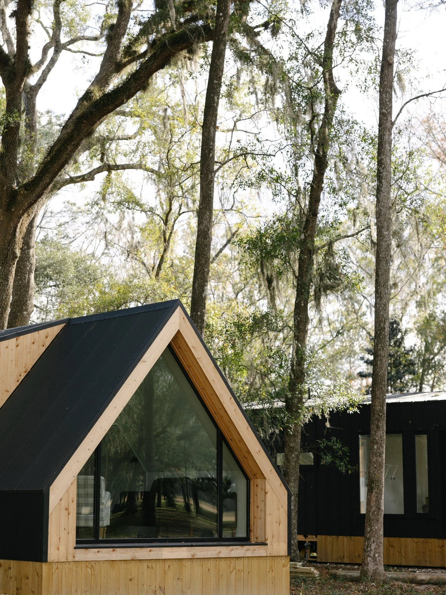 Welcome to The Hammock. Soak up the farm life with a stay in one of a dozen bungalows nestled among Congaree and Penn&rsquo;s oaks. We&rsquo;ve curated a modern agrarian getaway to disconnect, to enjoy the view, to stop and smell the wildflowers. You