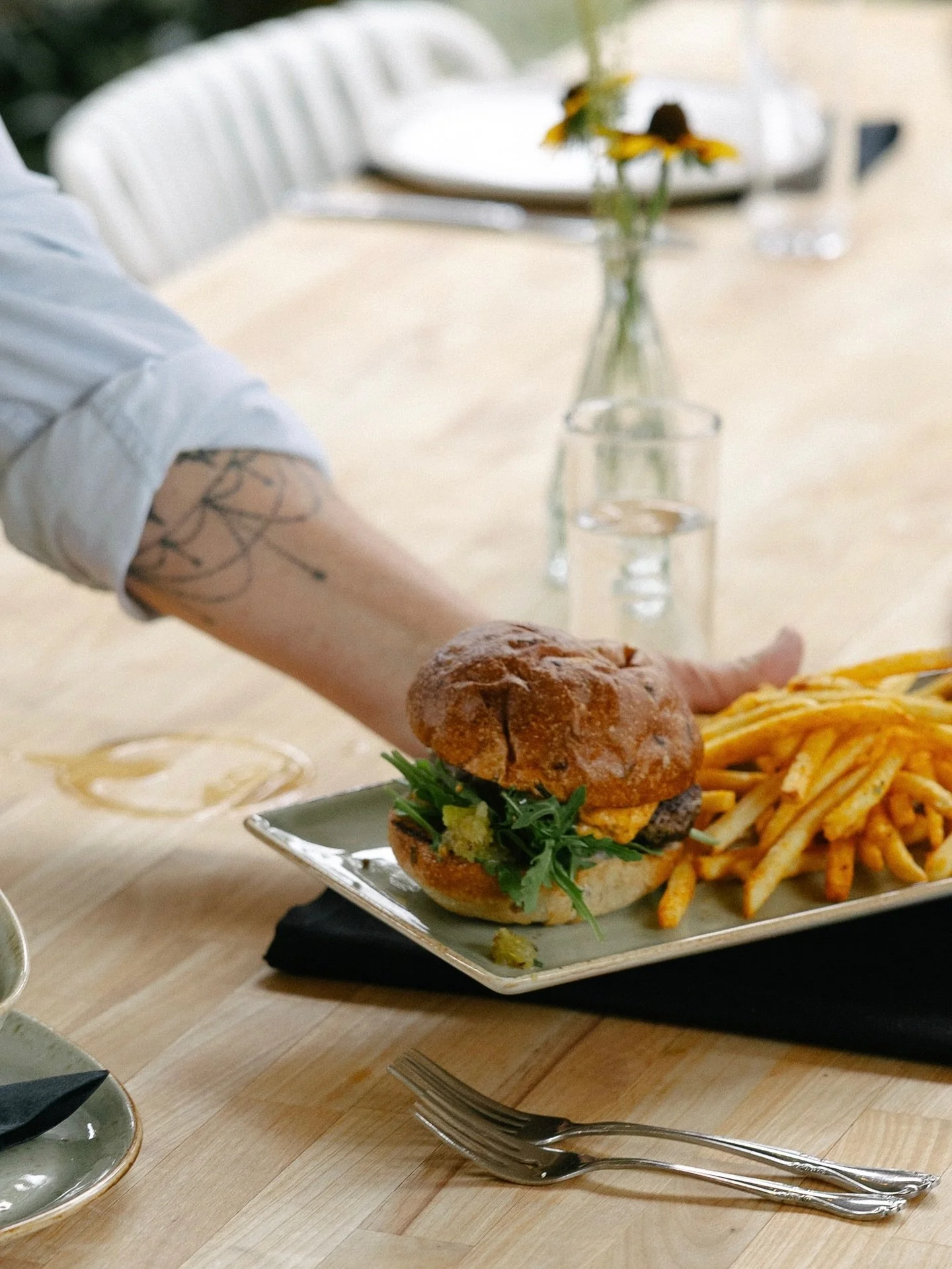 The farmhouse burger is calling your name. ✨🍔✨ Join us at The Roost &ndash; reservations are available on Resy. congareeandpenn.com/reservations