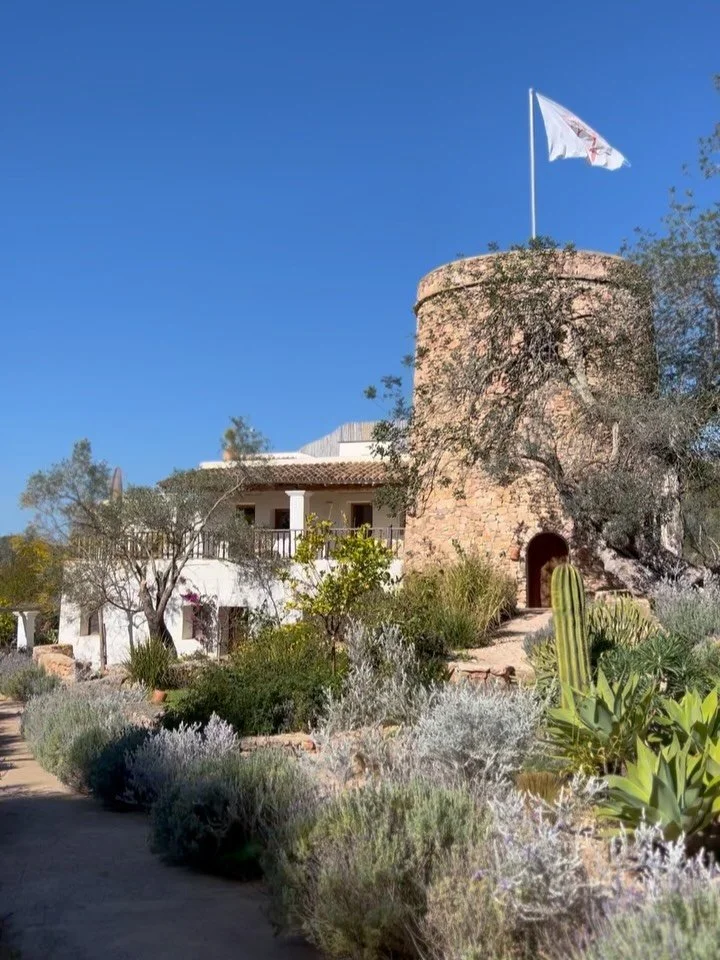 Slow living is the soul of Fincadelica and we encourage our guests to use their time with us to retreat, to reset, and to honour the estate&rsquo;s connection to Mother Nature. 

The relationship between the house and grounds is a fluid narrative, wi