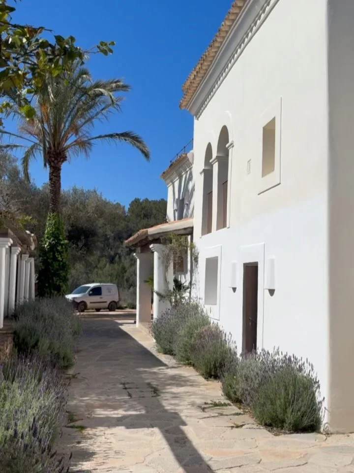 Spring is here and Ibiza is once again filled with blue skies and anticipation for the season ahead. 

Would you like a tour of Fincadelica? If yes click the link in our bio to see the entire property. 

#ibizahome #ibizavilla #luxuryhome #luxuryibiz