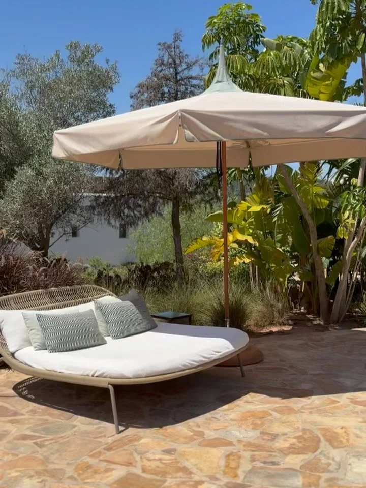 Explore Fincadelica San Lorenzo. 

Nine expansive ensuite bedroom suites with either a terrace or private garden.

Thirteen-metre oval saltwater pool with separate children&rsquo;s pool.

Sun terrace with Talenti sun loungers, Tuuci parasols, open-ai