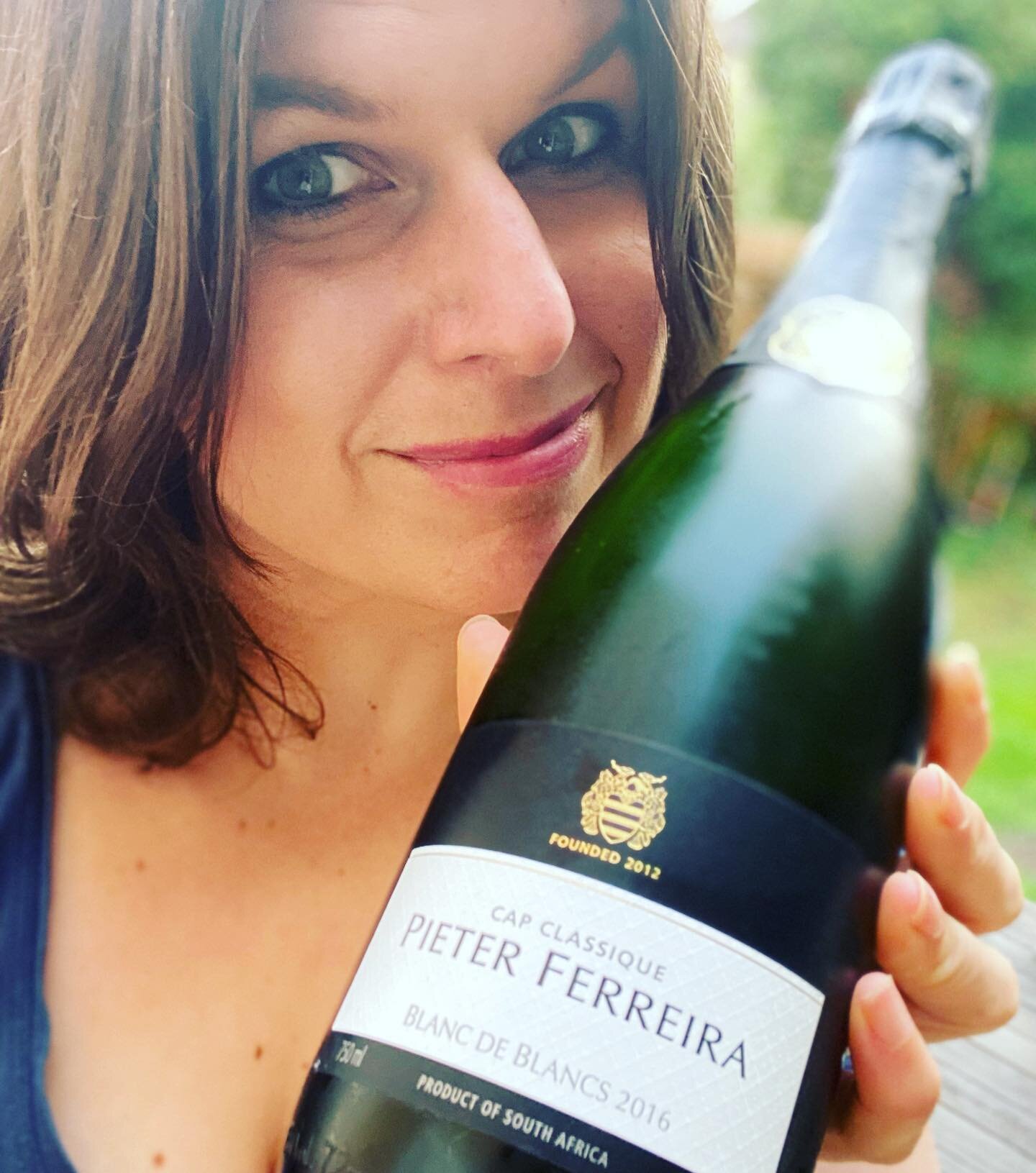 September 1st isn't just the start of a new month; it's International Cap Classique Day, where we celebrate South Africa's very own sparkling wine. 

Sparkling wine that always punches above its weight no matter the price point !

Enter (@bubblesferr