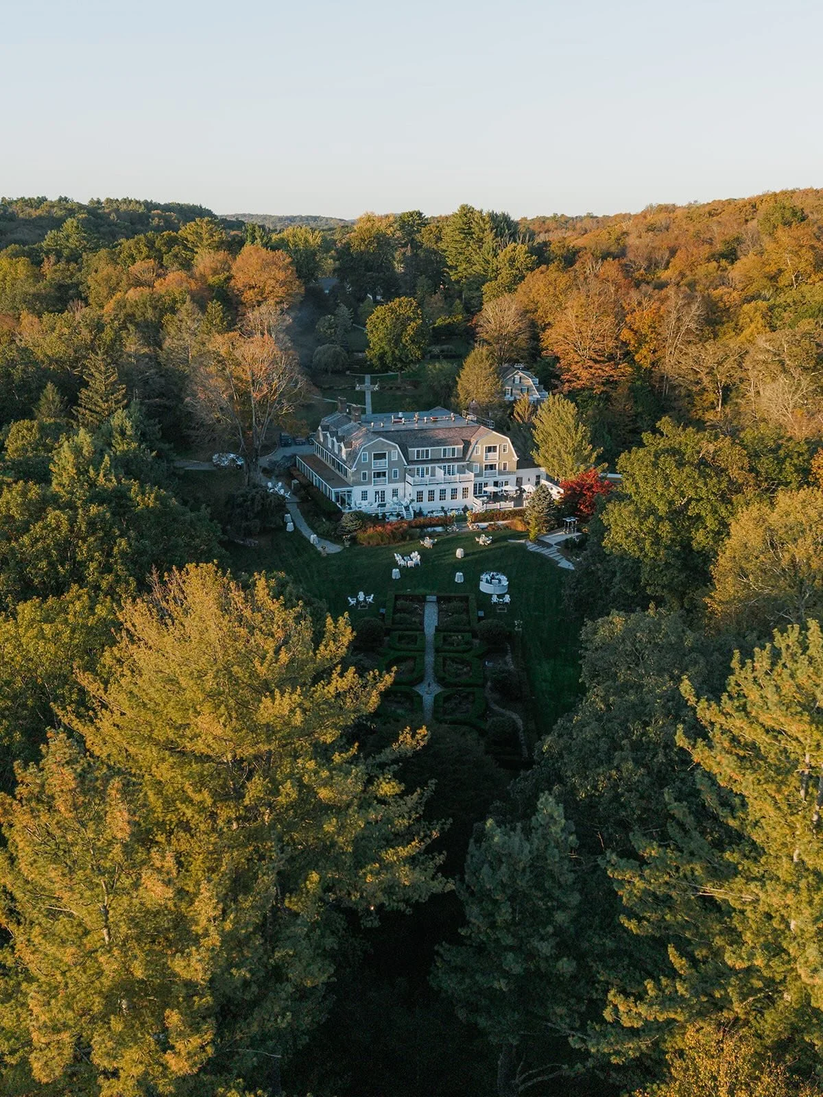 New England destination wedding planner Rebecca Rose Events at Mayflower Inn Washington Connecticut