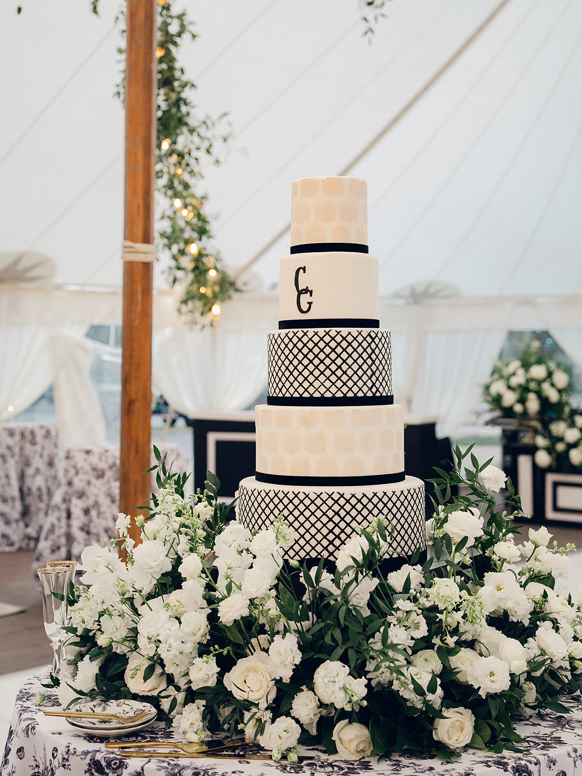Destination-Wedding-Floral-Designer.jpg.png