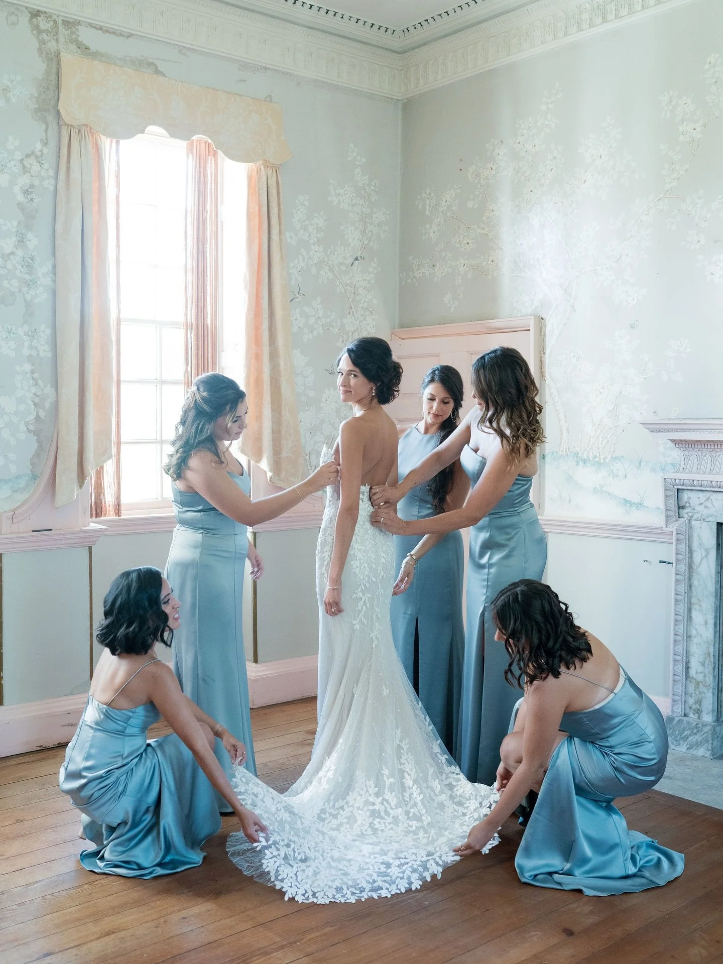 A day well spent: moments from Daniela &amp; Anthony&rsquo;s coastal wedding in Maryland 🤍

Planning &amp; Design: @rroseevents
Photography: @corbingurkin 
Videography: @claytonfilmco 
Venue: @whitehalleventsmd 
Catering &amp; Cake: @susangagecatere