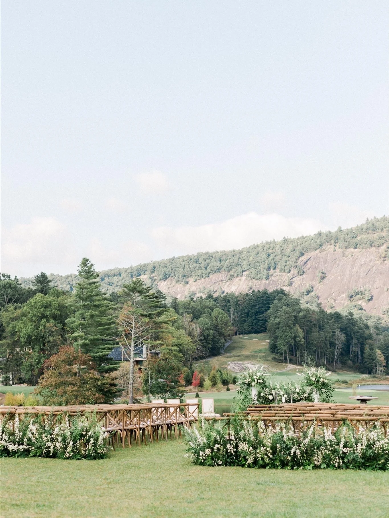 Set against High Hampton&rsquo;s sweeping canyon landscape, Madison and Rich&rsquo;s wedding was a celebration woven into every moment, from heartfelt vows to candlelit conversations. A day as special as these mountains themselves.

Planning &amp; De