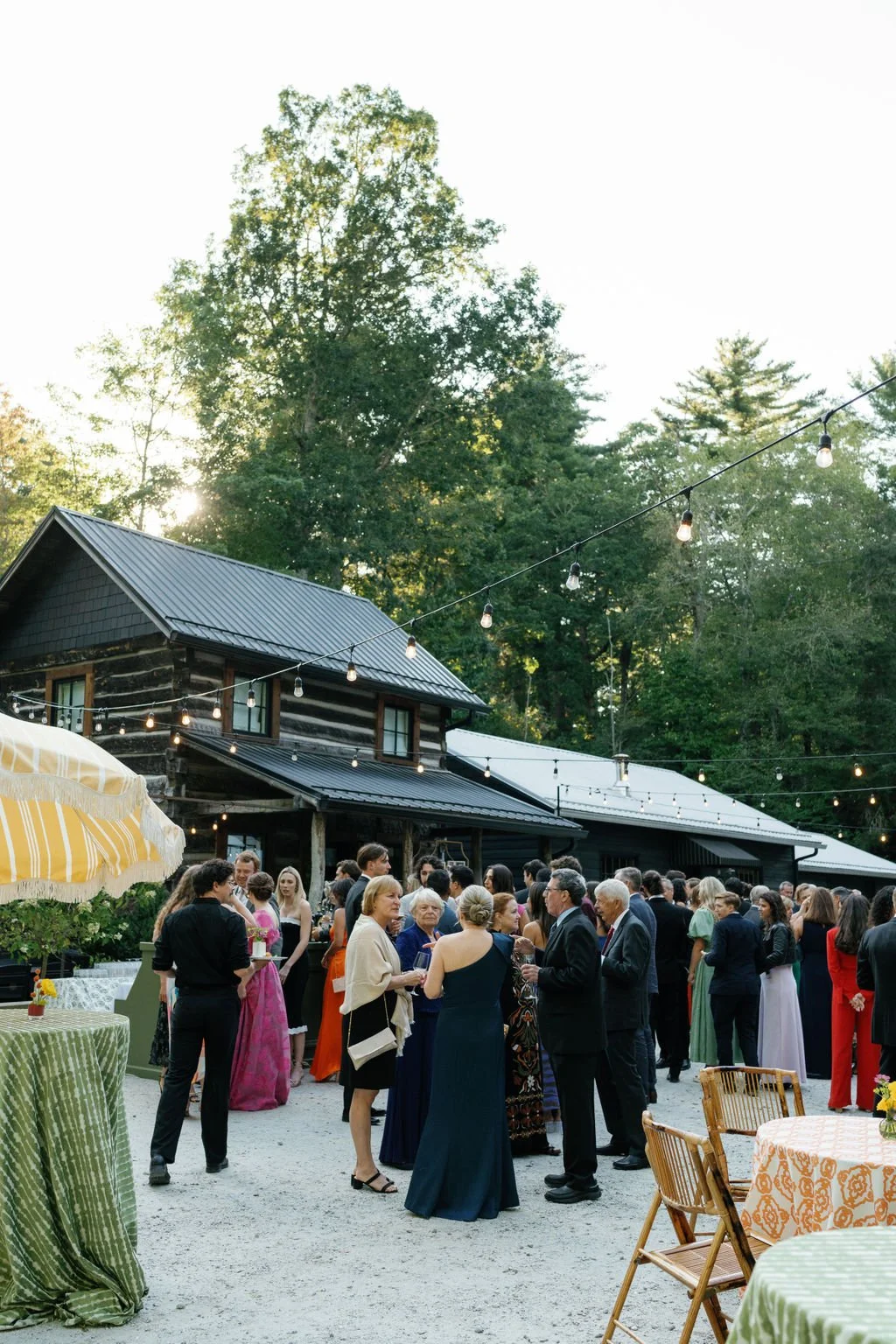 Outdoor cocktail hour at The Wren at Flat Mountain Farm